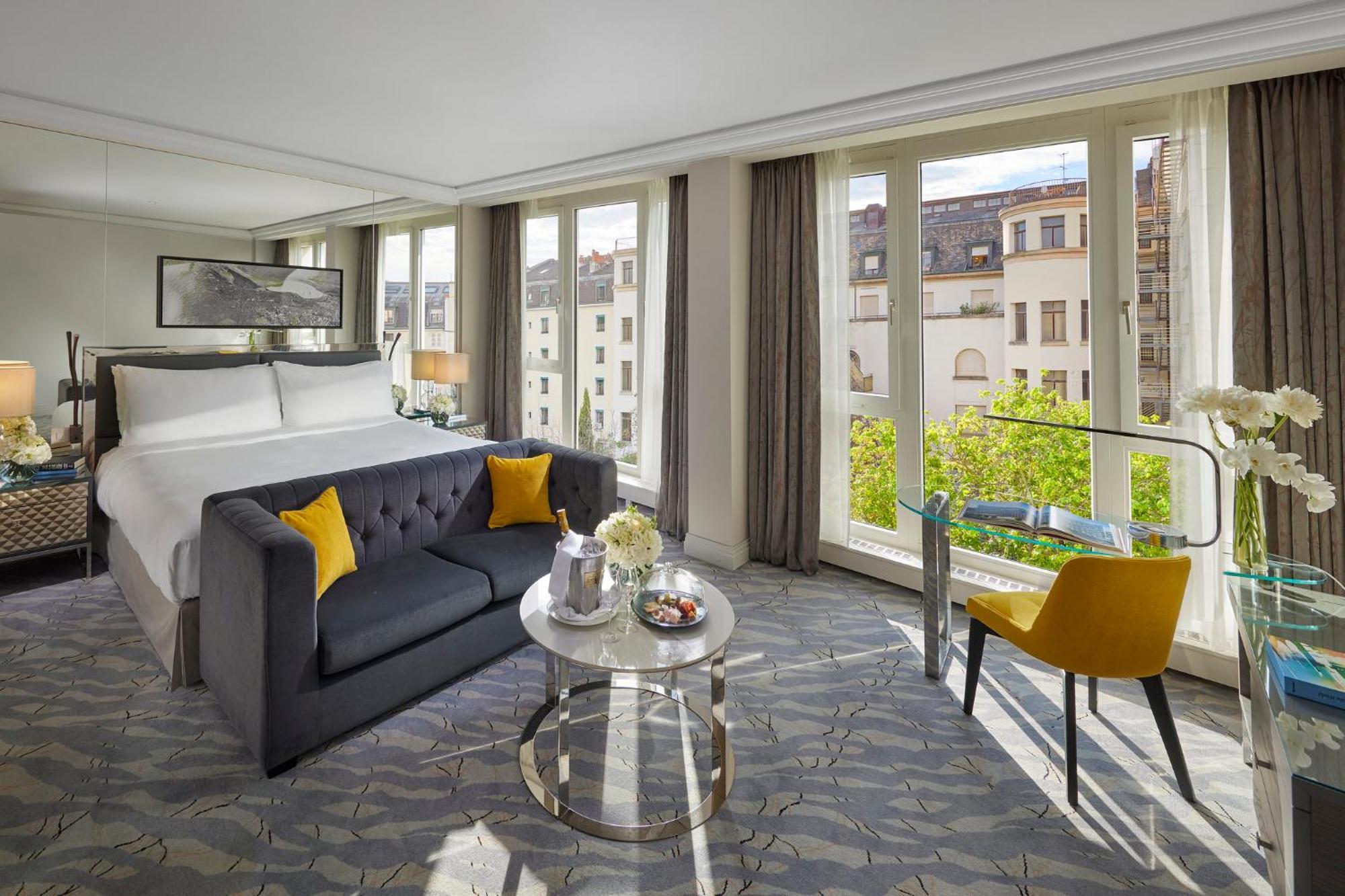 Deluxe King Room