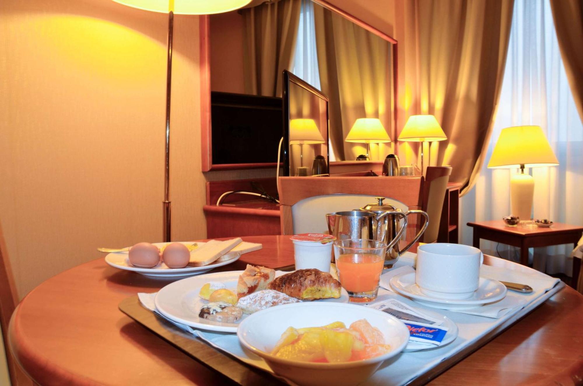 King Room Suite,1707939483:JPEG