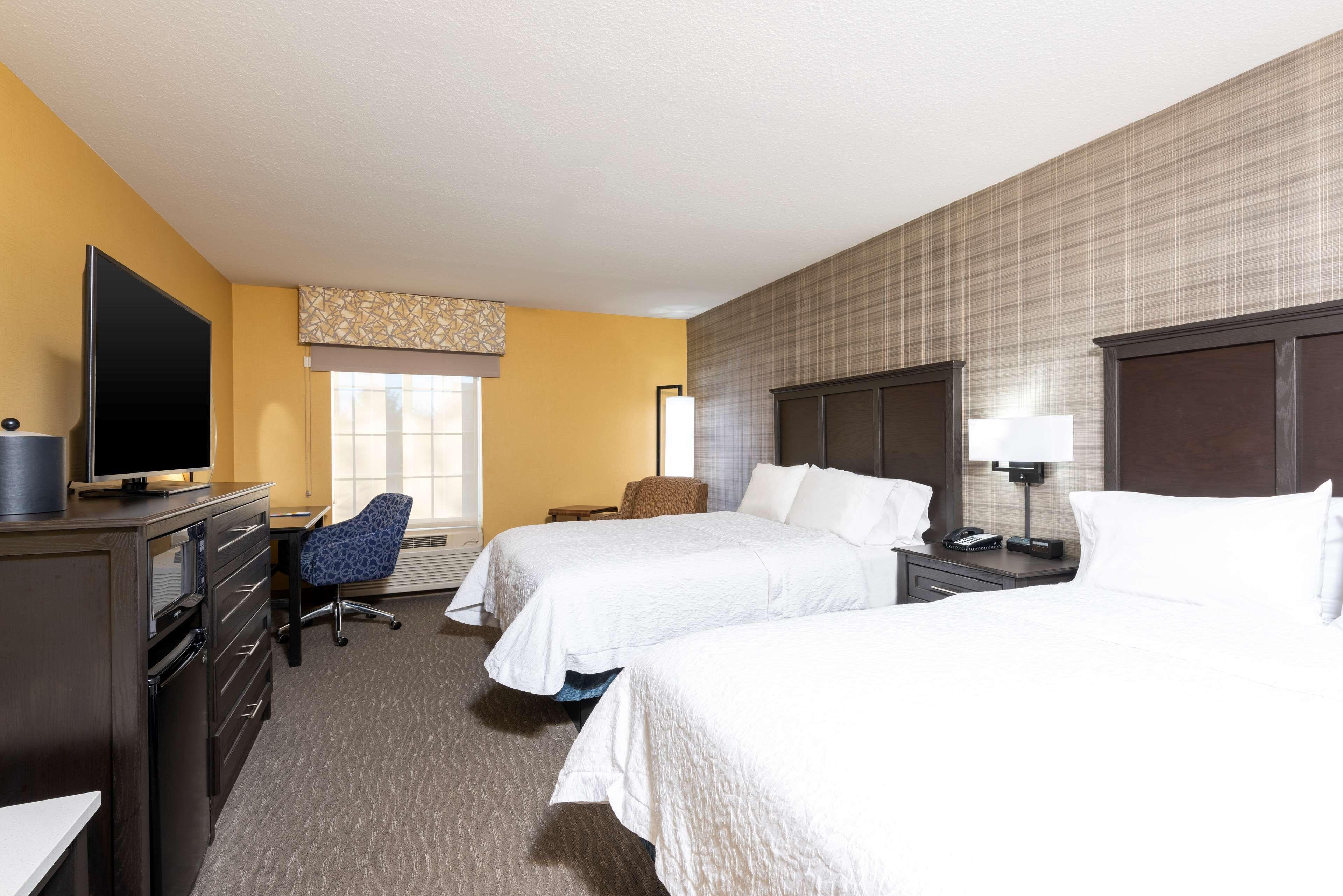Room Two Queen Beds Non-Smoking