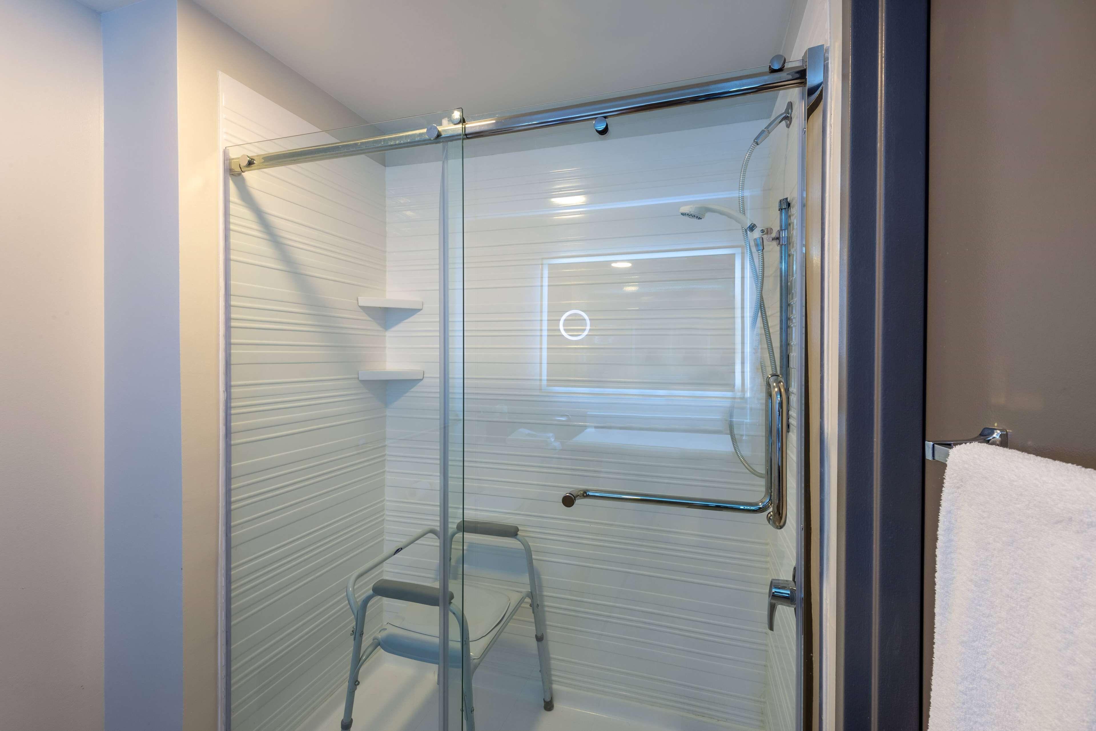 1 King Bed Mobility Accessible Room Non-Smoking