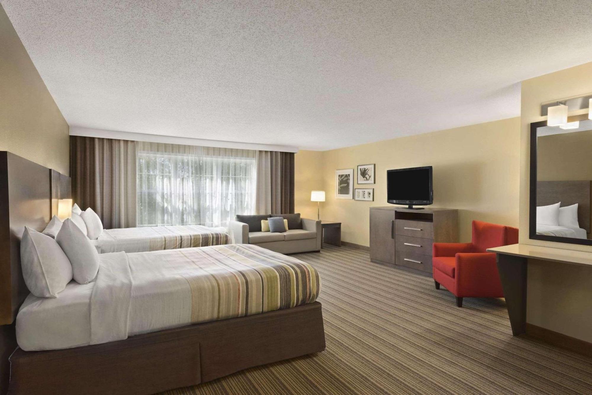 Studio Suite Two Queen Beds Non-Smoking