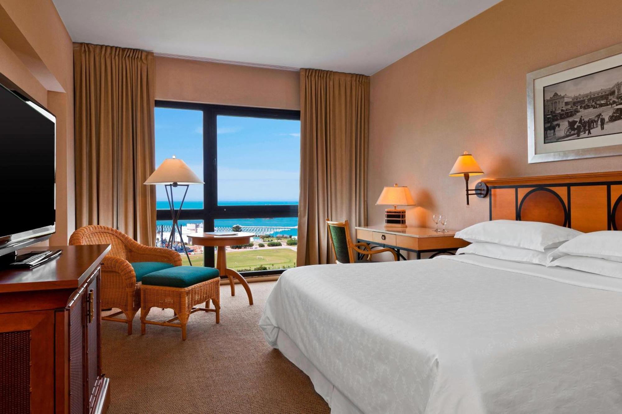 Guest room 1 King Ocean view