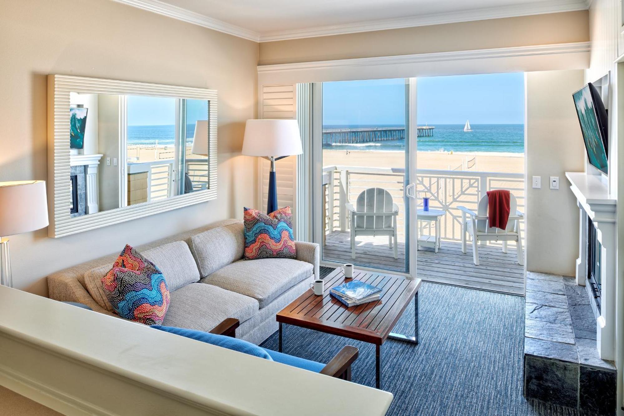 Ocean Front Loft Suite