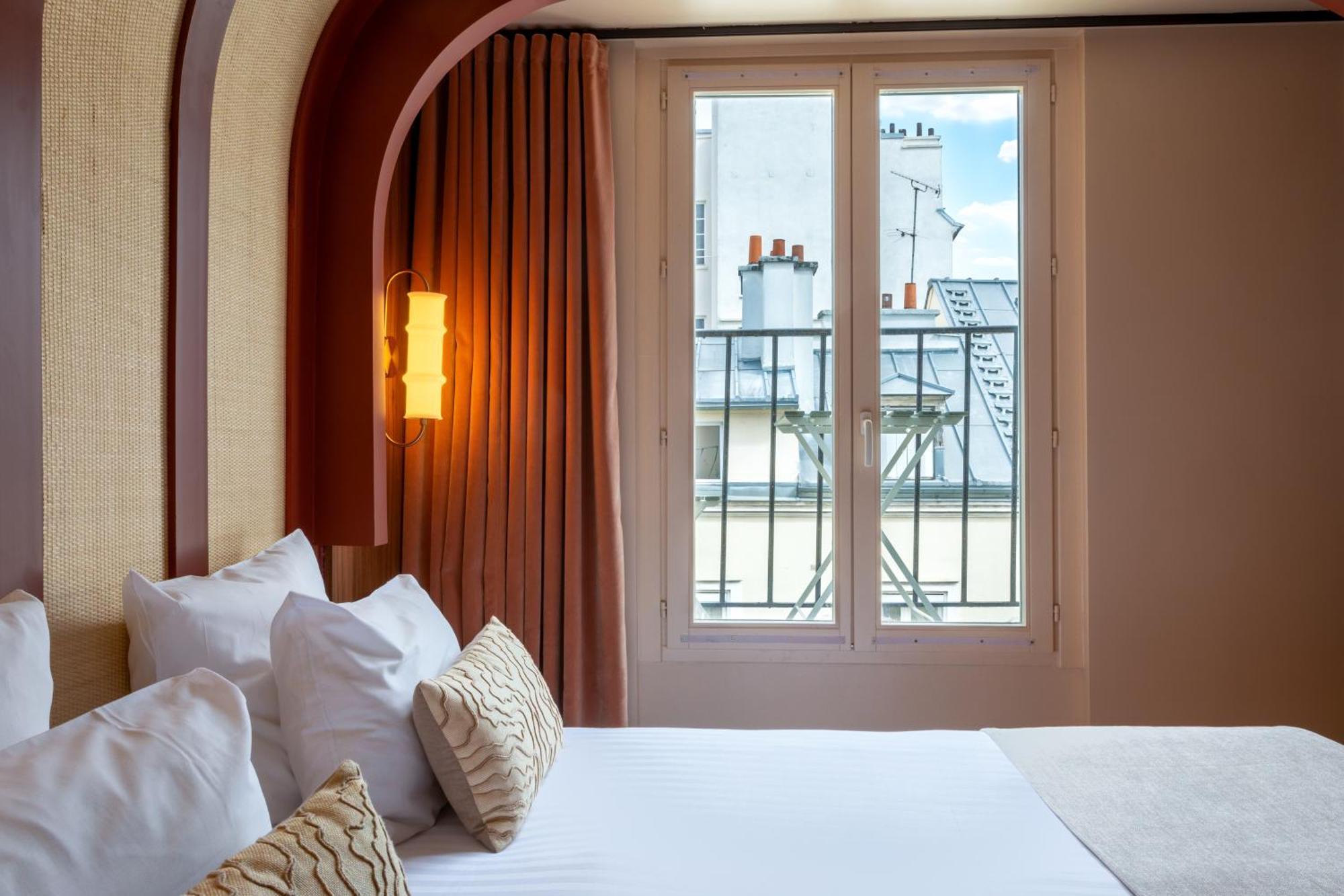 Chambre Grand Lit ou Lits Jumeaux Balcon