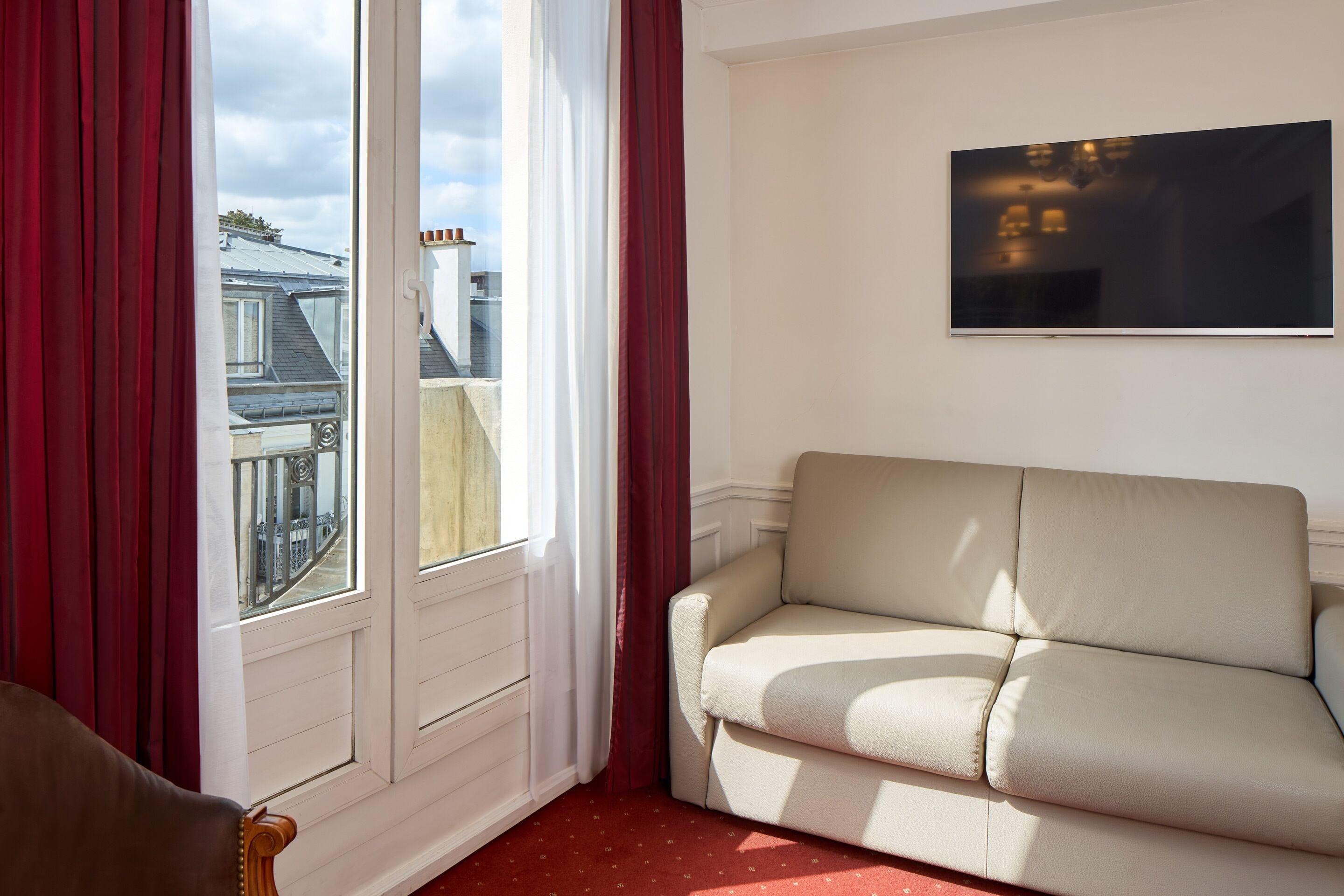 Superior Triple Room