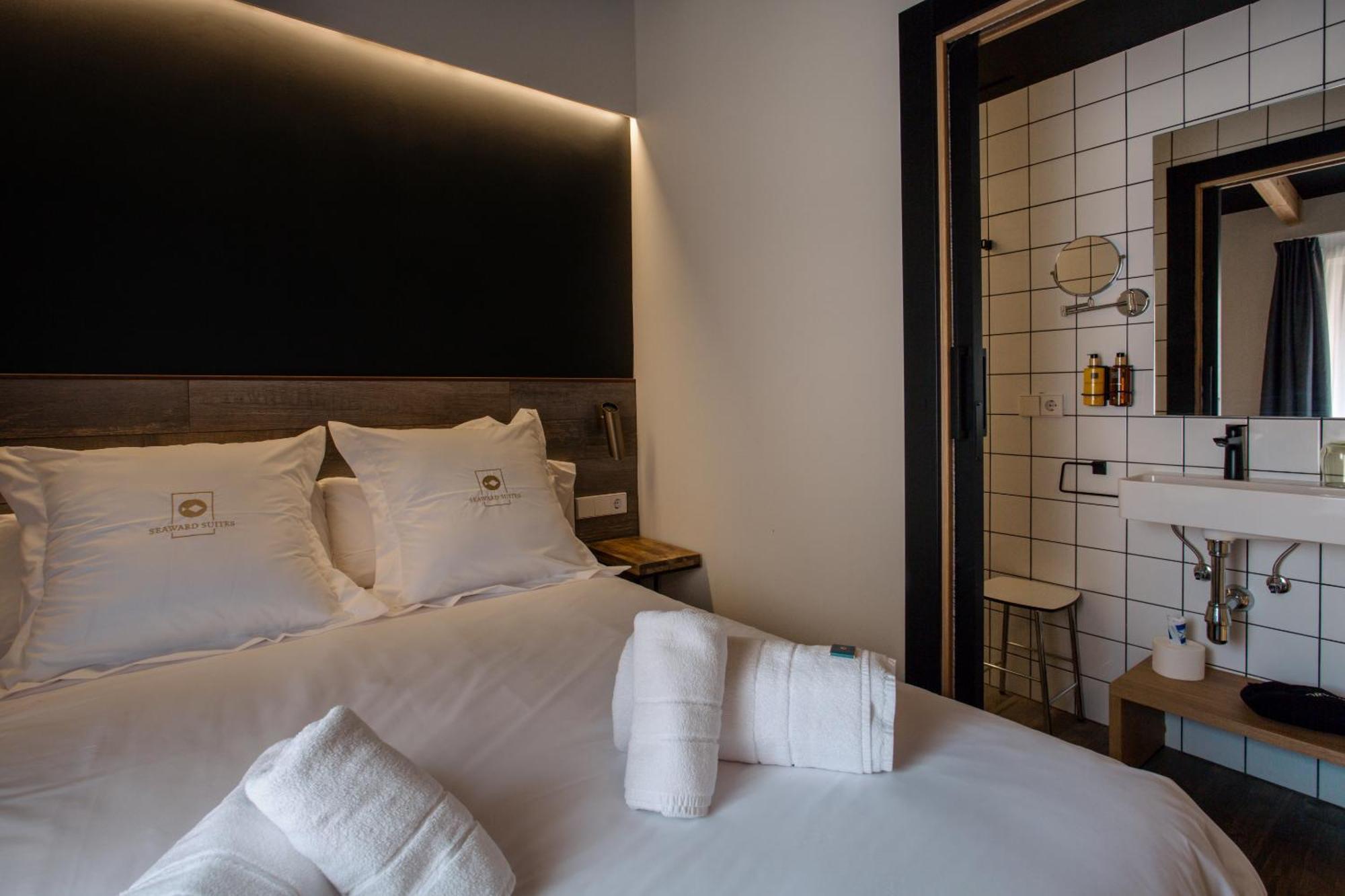 Double Room Private Bathroom
