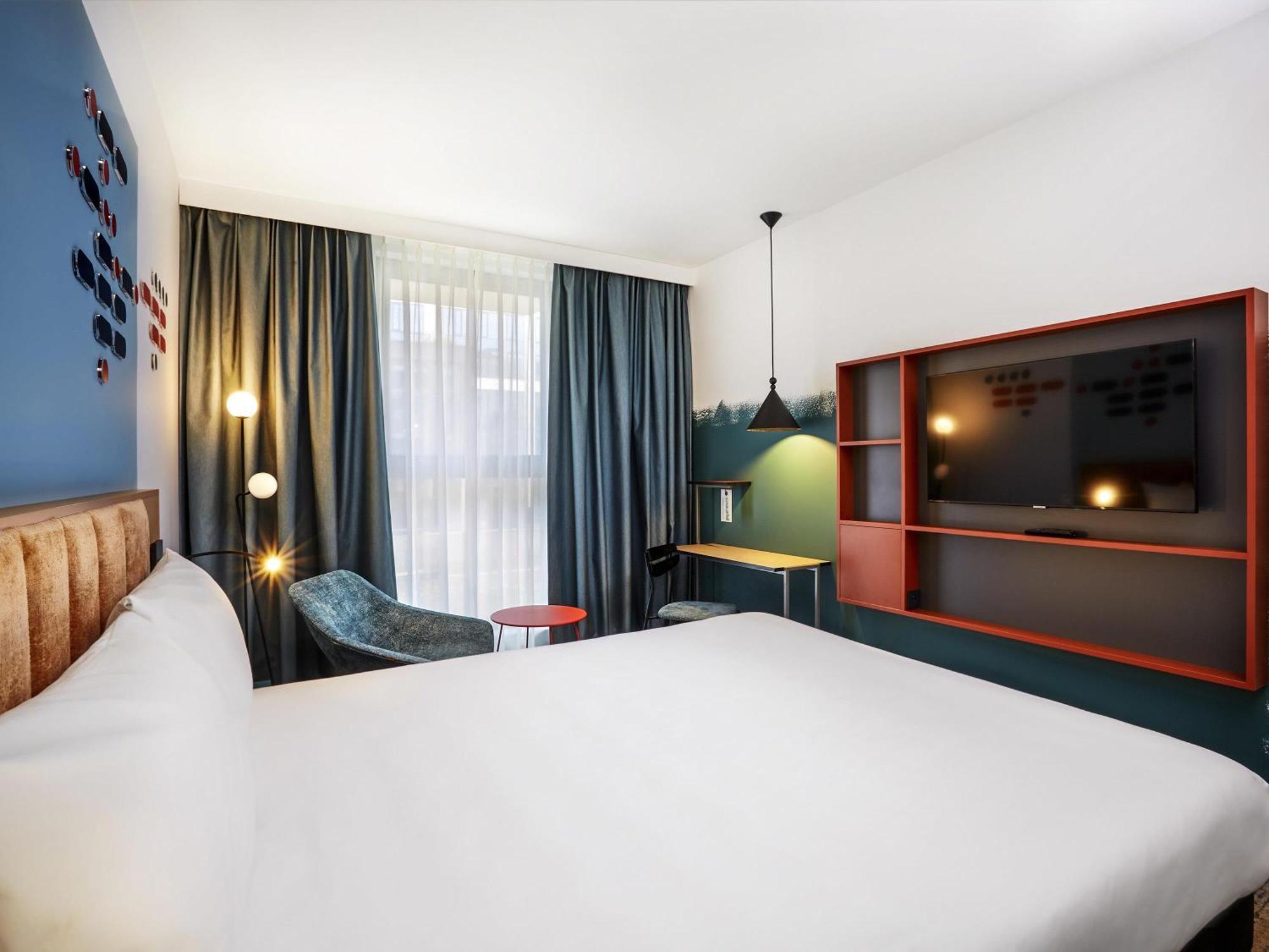Standard One Double Bed
