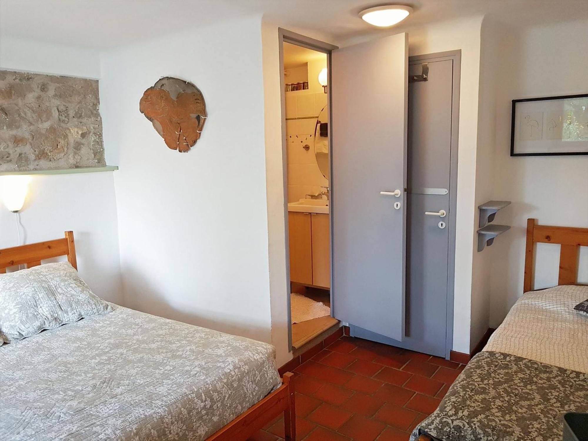 Triple Room Private Bathroom