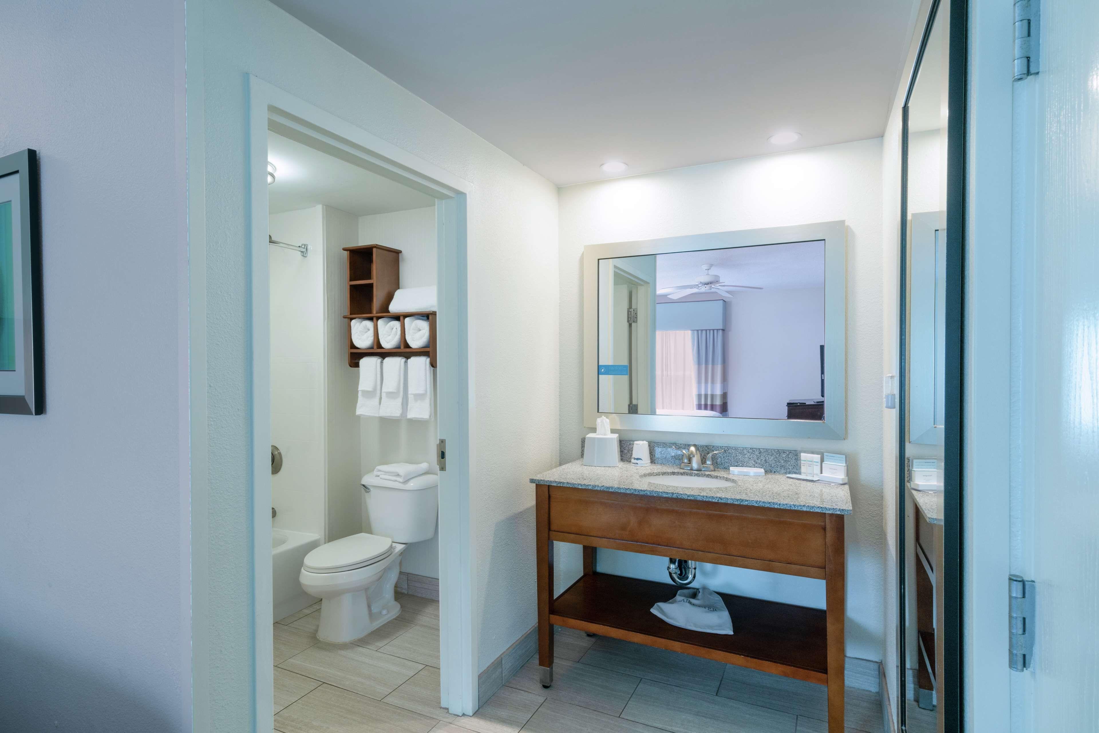 One-Bedroom King Suite Non-Smoking