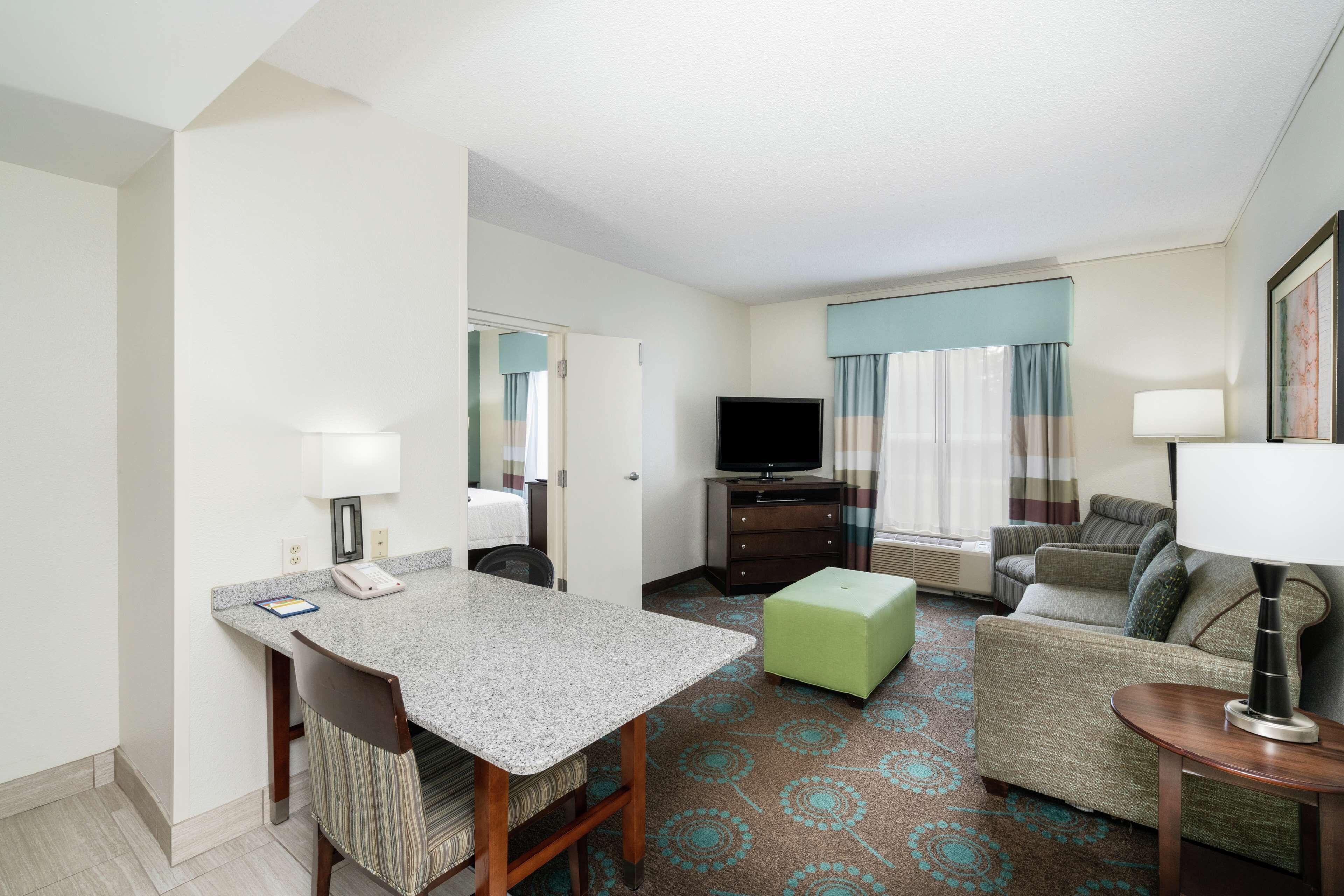One-Bedroom King Suite Non-Smoking