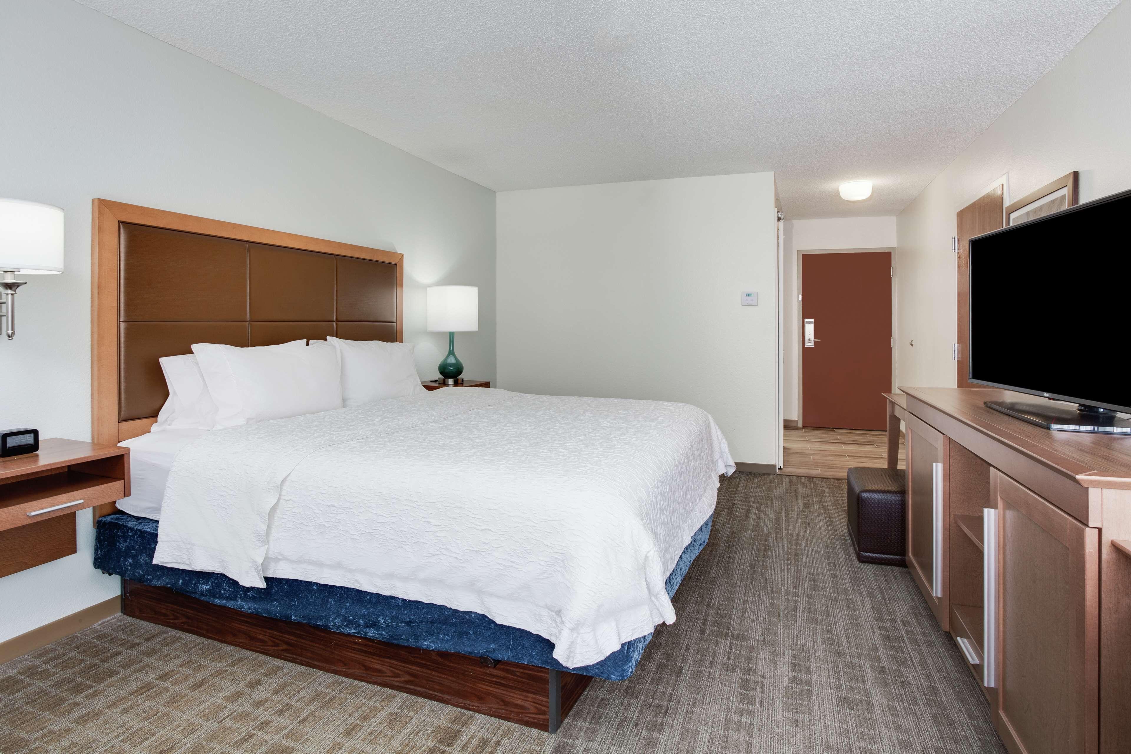 King Room King Bed Non-Smoking