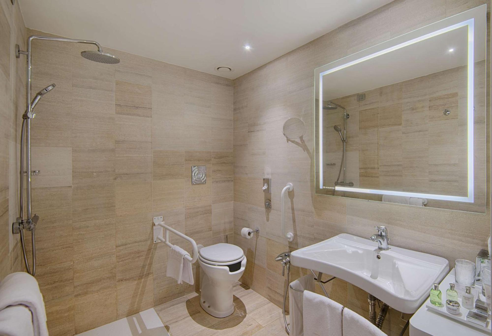 Superior Double or Twin Room XL