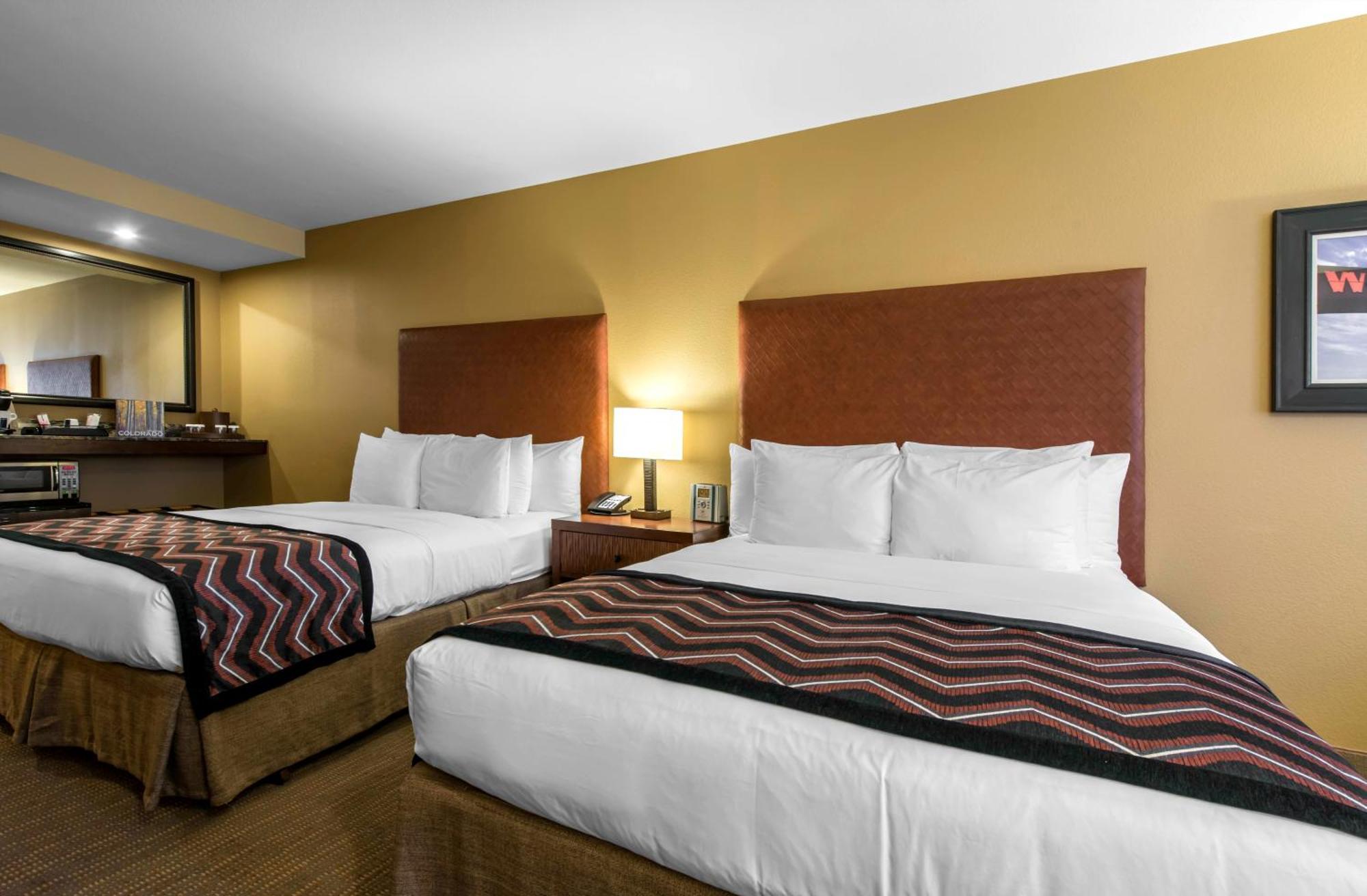 Queen Room Two Queen Beds Non-Smoking