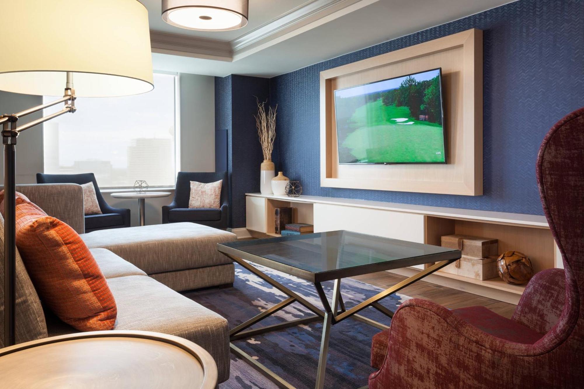 Two Queen Beds Concierge Lounge Access