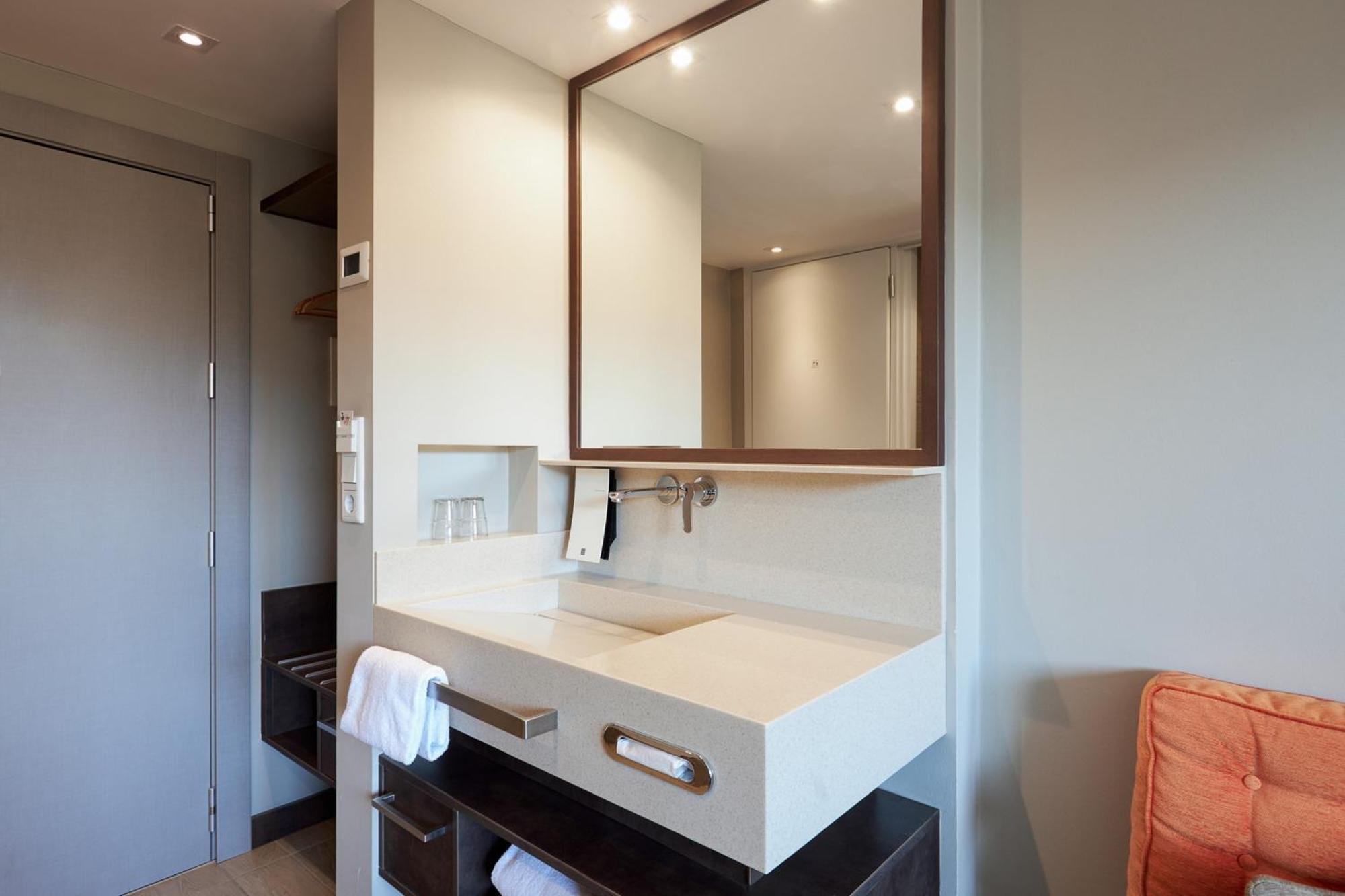 Single Room Courtyard View