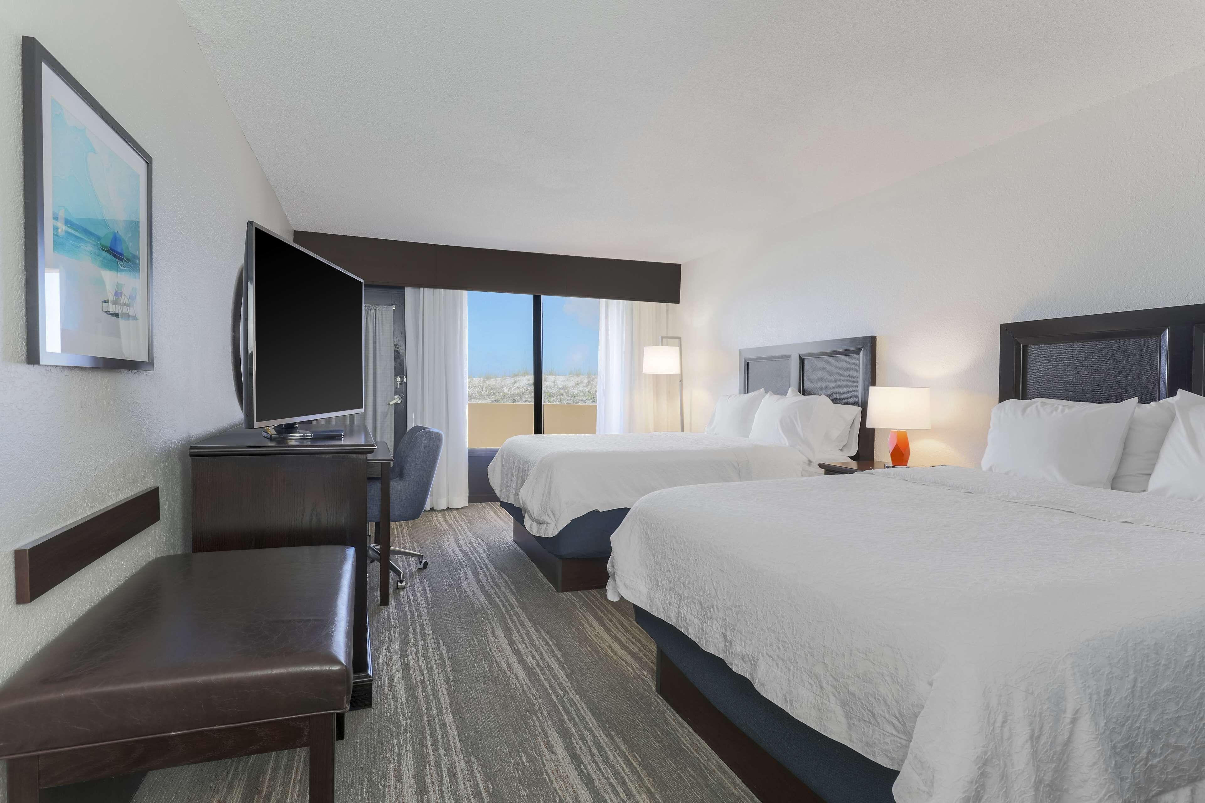 Queen Room Two Queen Beds Dune View Non-Smoking
