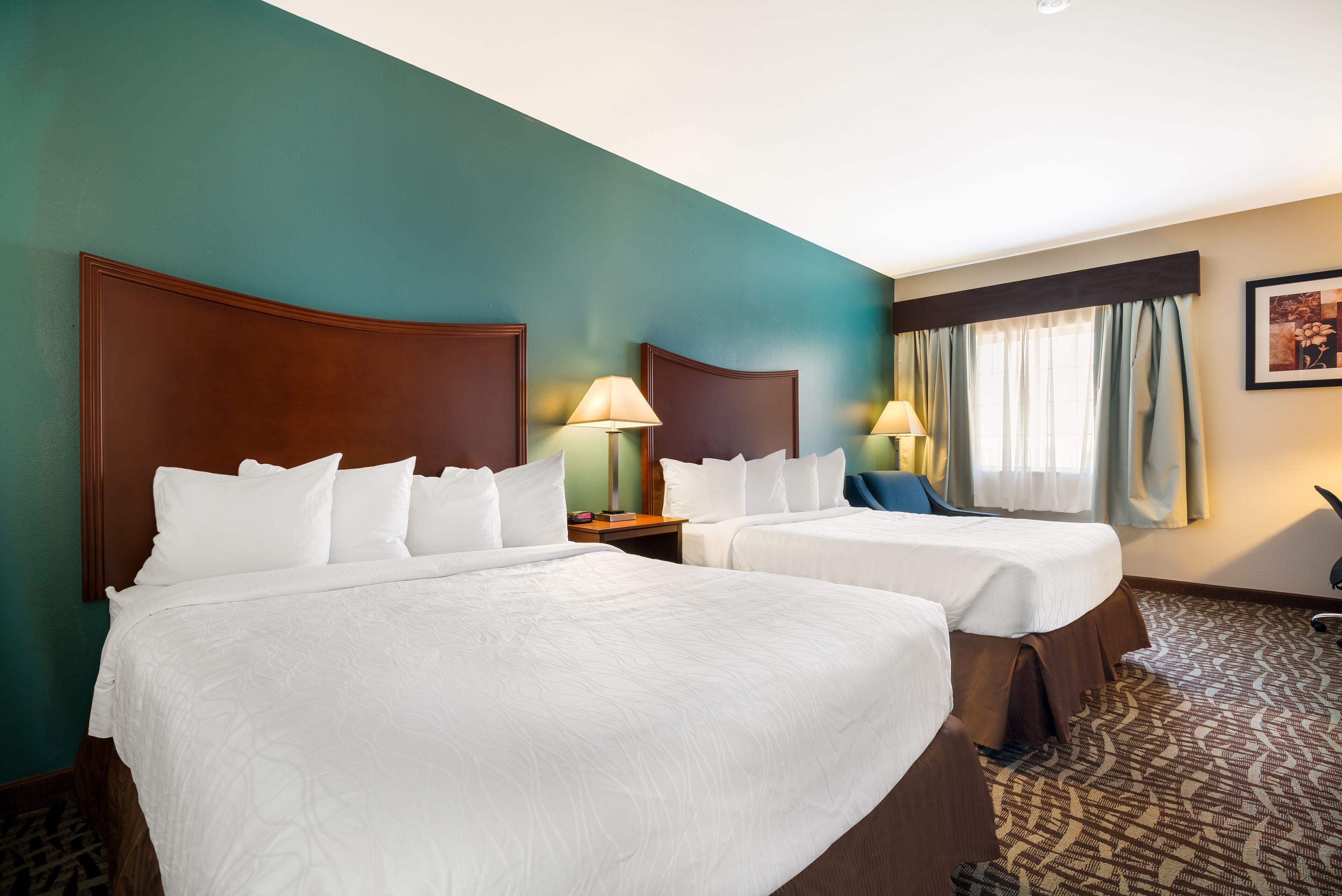 Queen Suite with Two Queen Beds - Non-Smoking