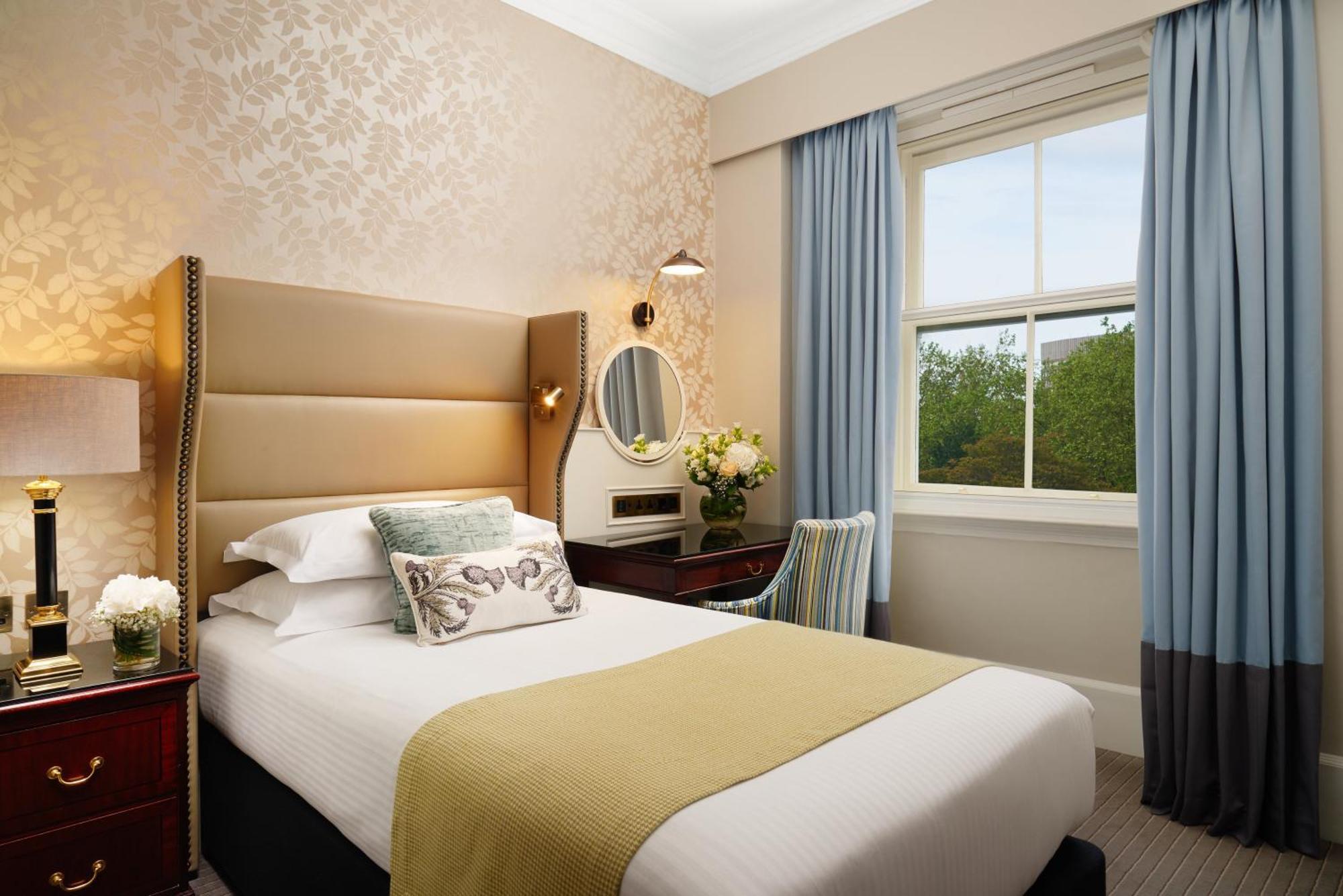 Cosy Single Room,1274118637:JPEG