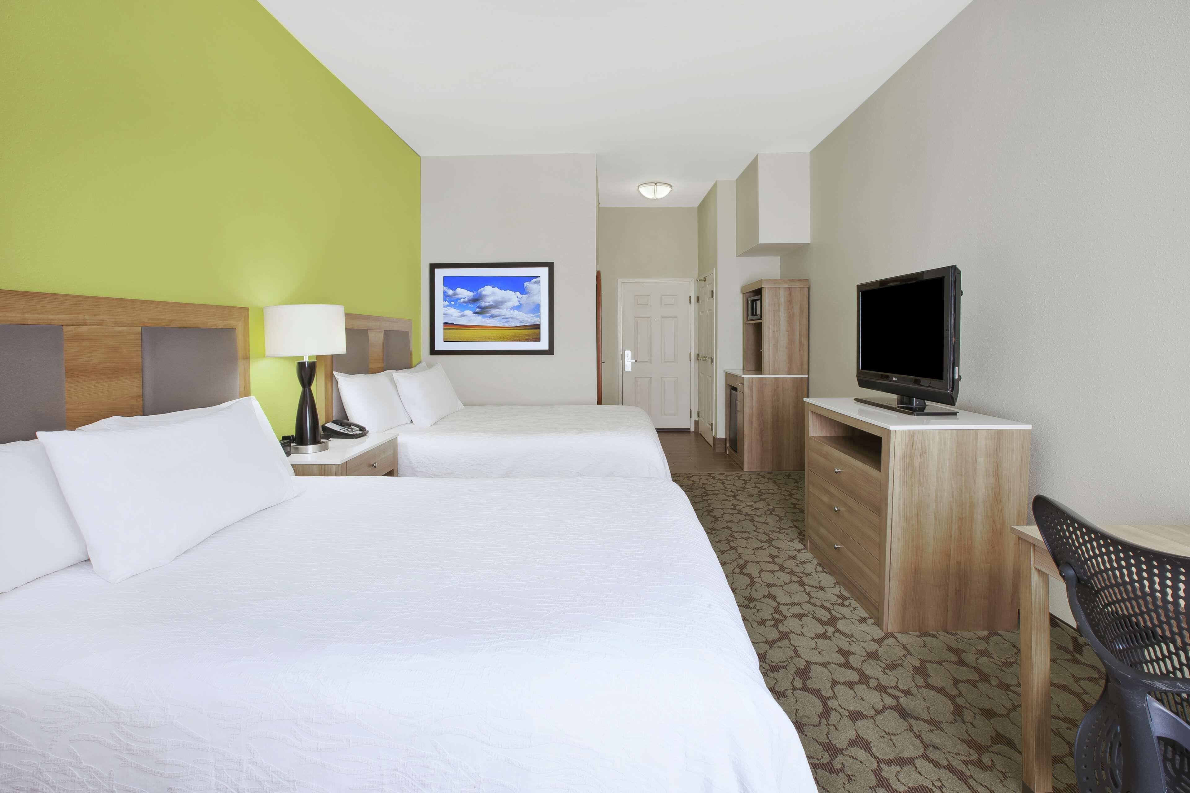 Queen Room Two Queen Beds