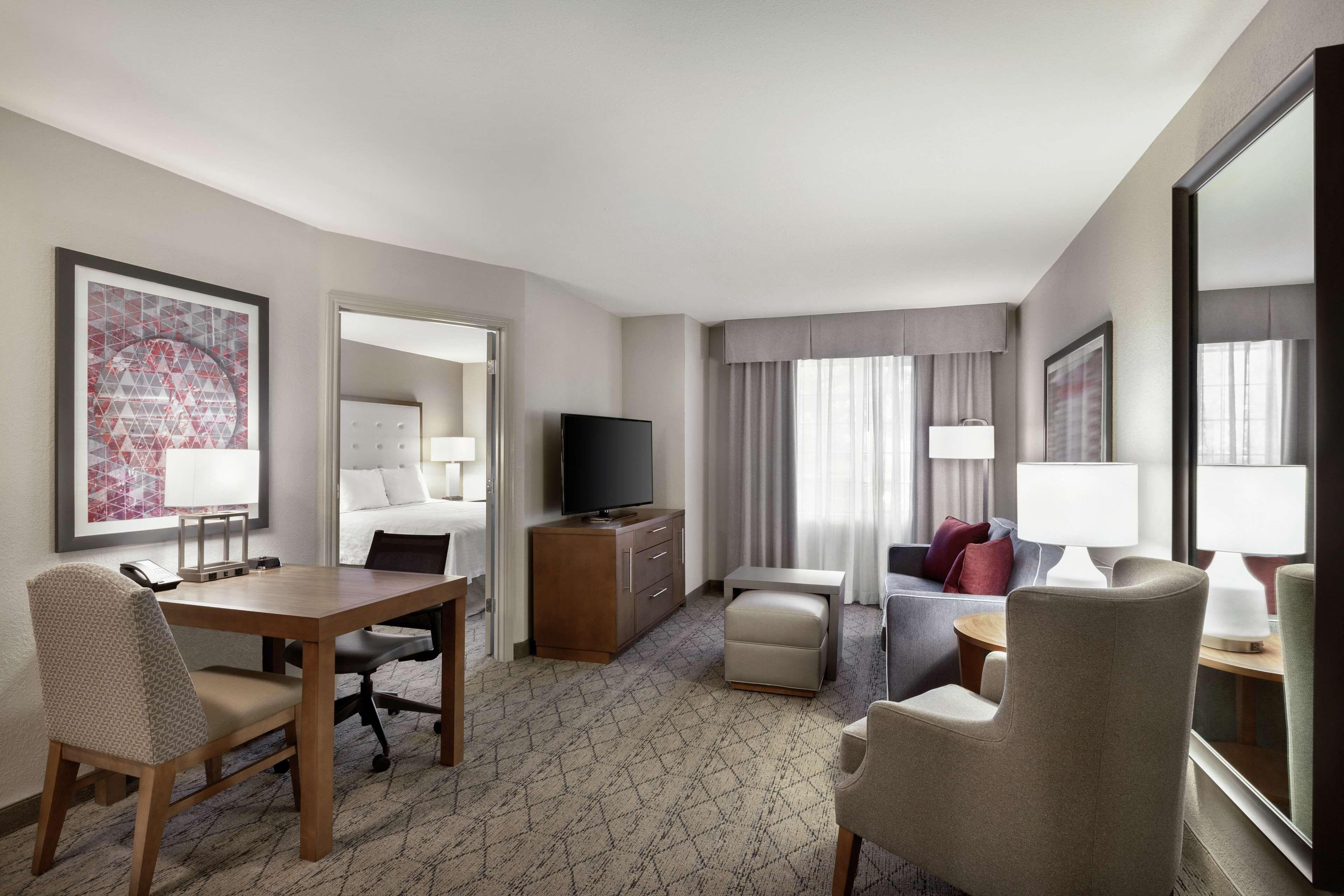 One-Bedroom King Suite Non-Smoking