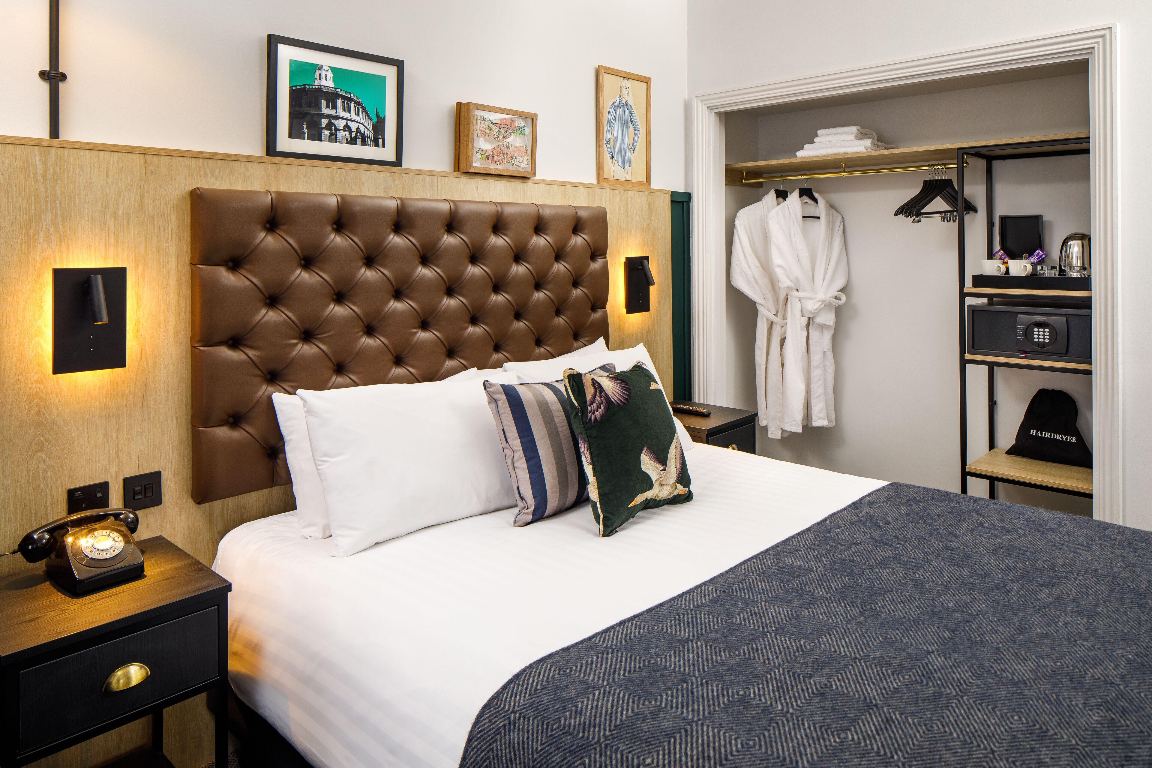 Double Room,1756496492:JPEG