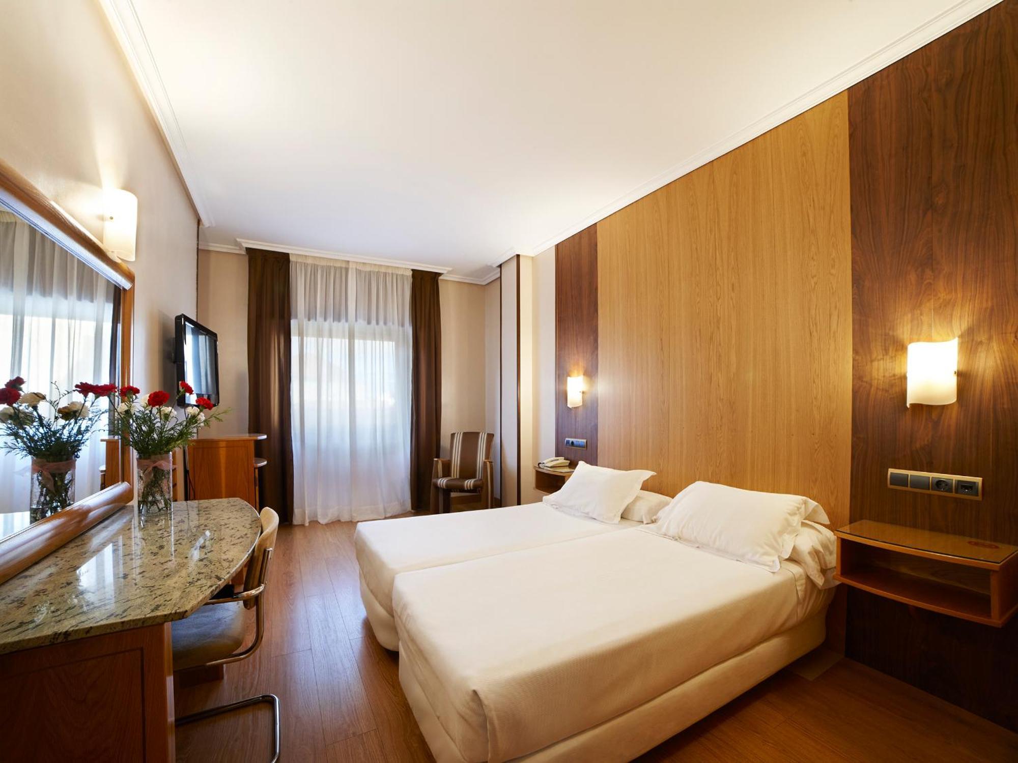 Double or Twin Room,1352785951:JPEG
