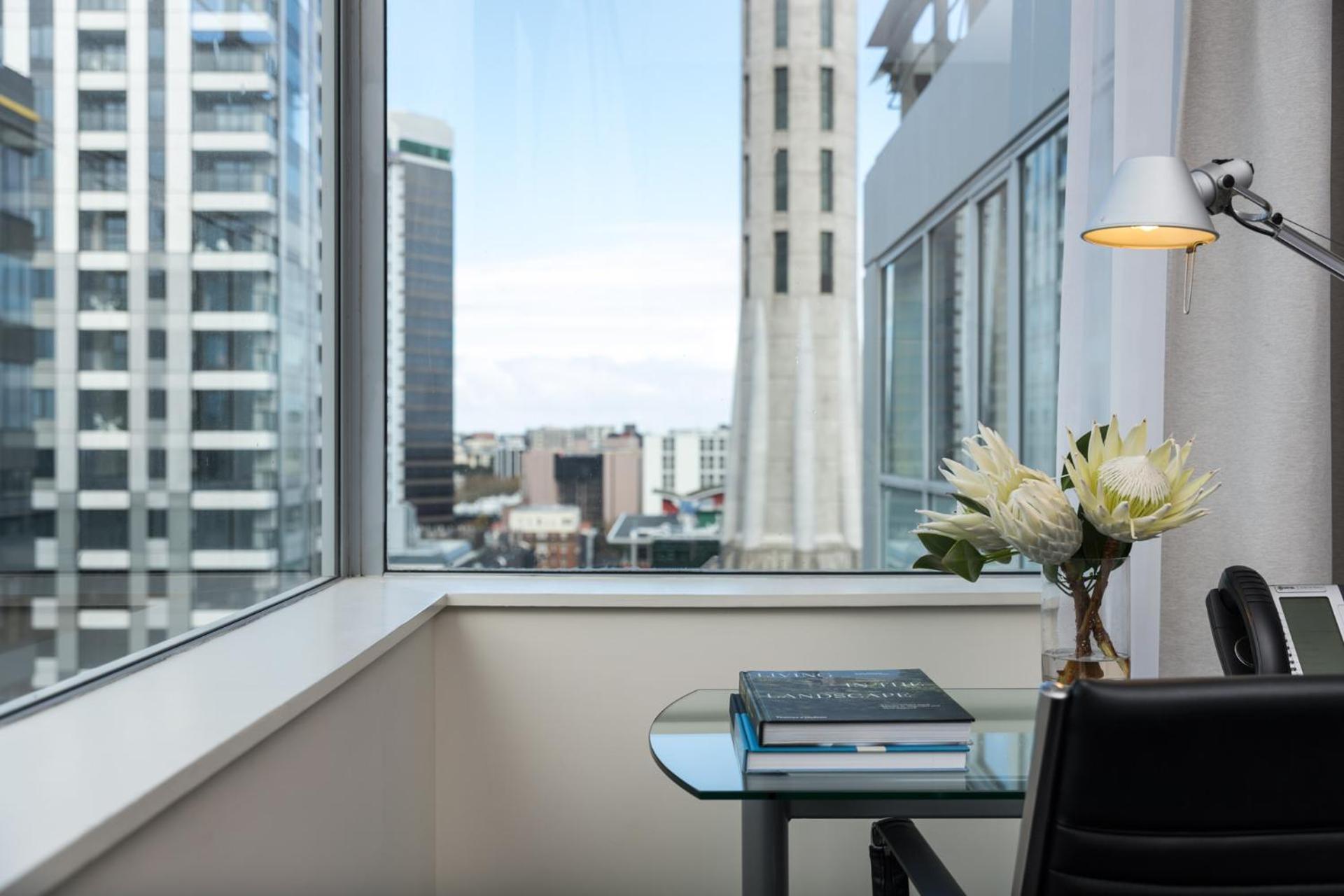 Deluxe King Room City View