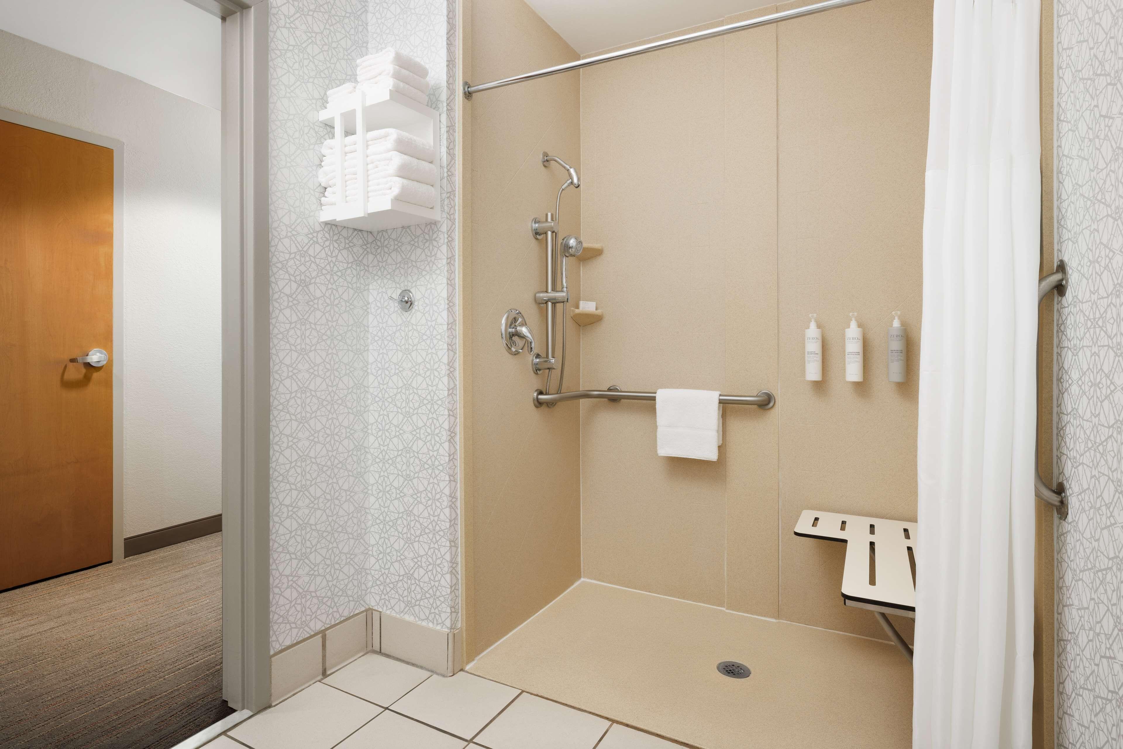 King Room Mobility Access or Non-Smoking