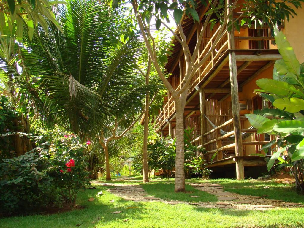 Quarto Triplo com Varanda