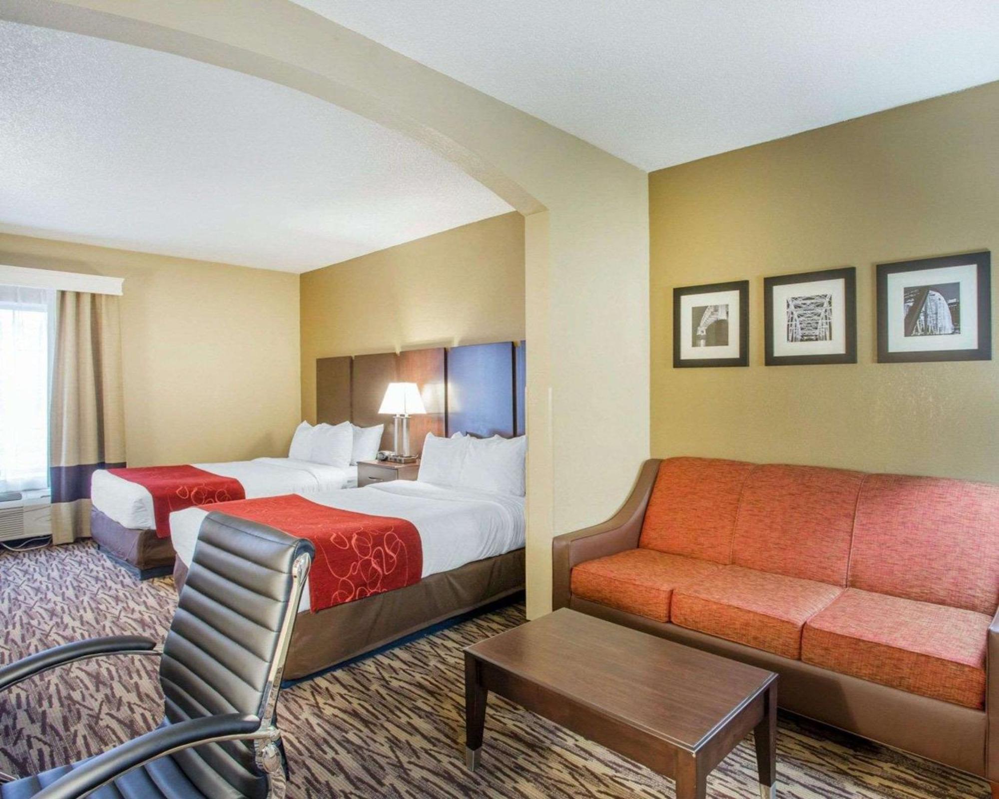 Queen Suite Two Queen Beds Non-Smoking