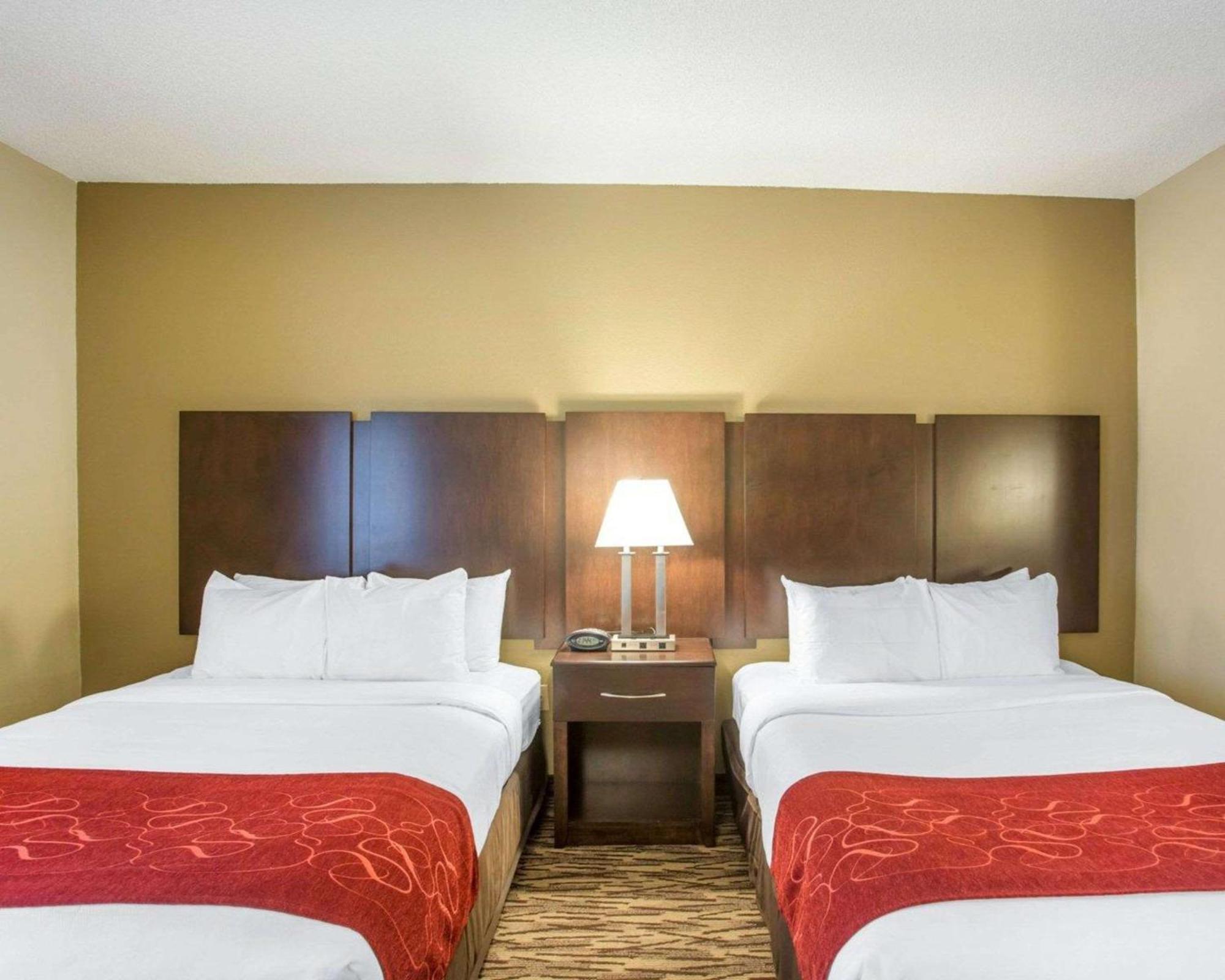 Queen Suite Two Queen Beds Non-Smoking