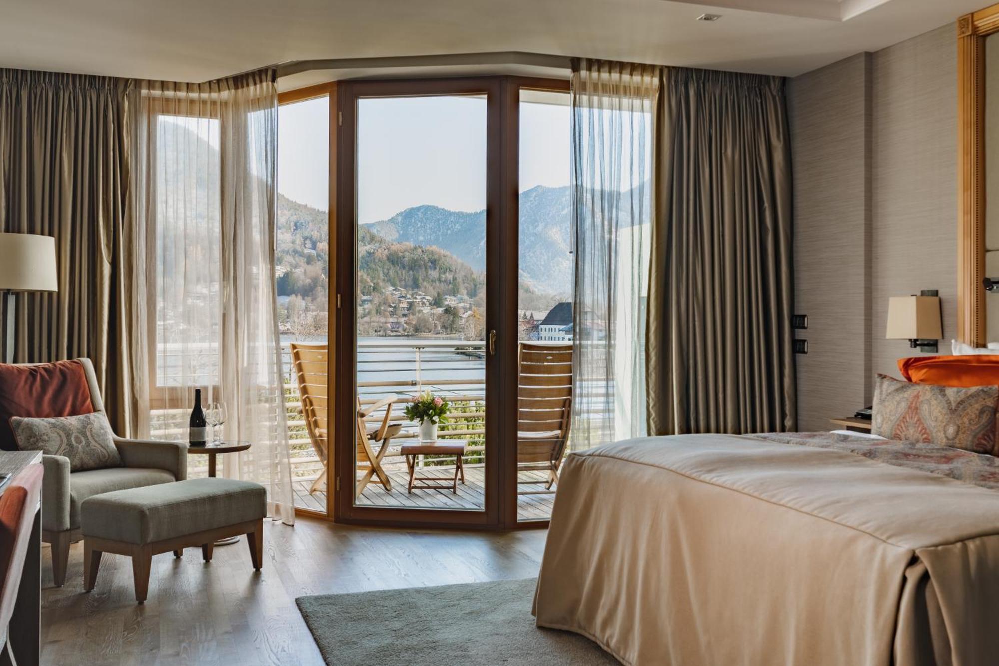 Elegant Nature Deluxe Double Room Lake View