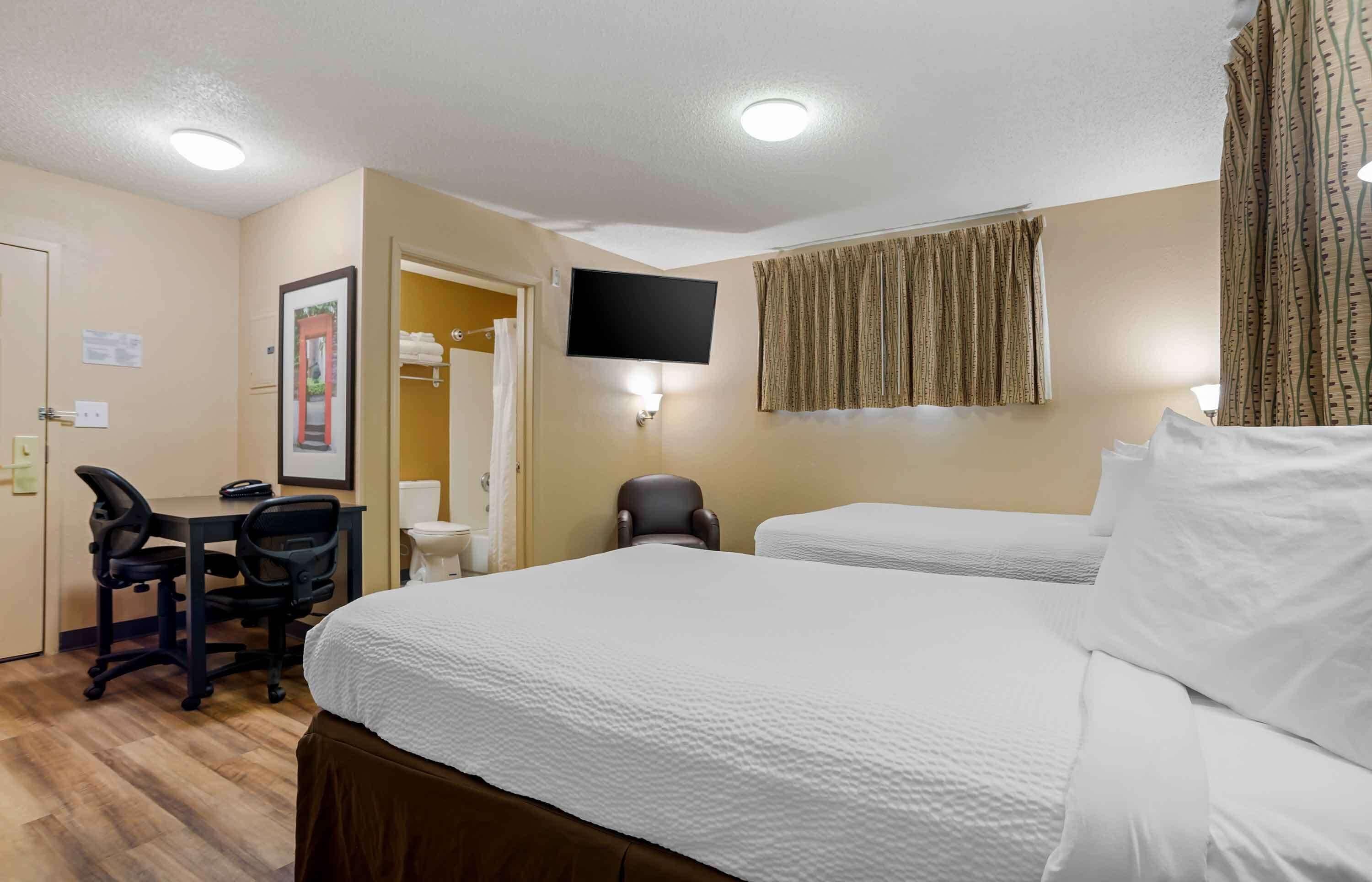 Studio Two Double Beds Non-Smoking