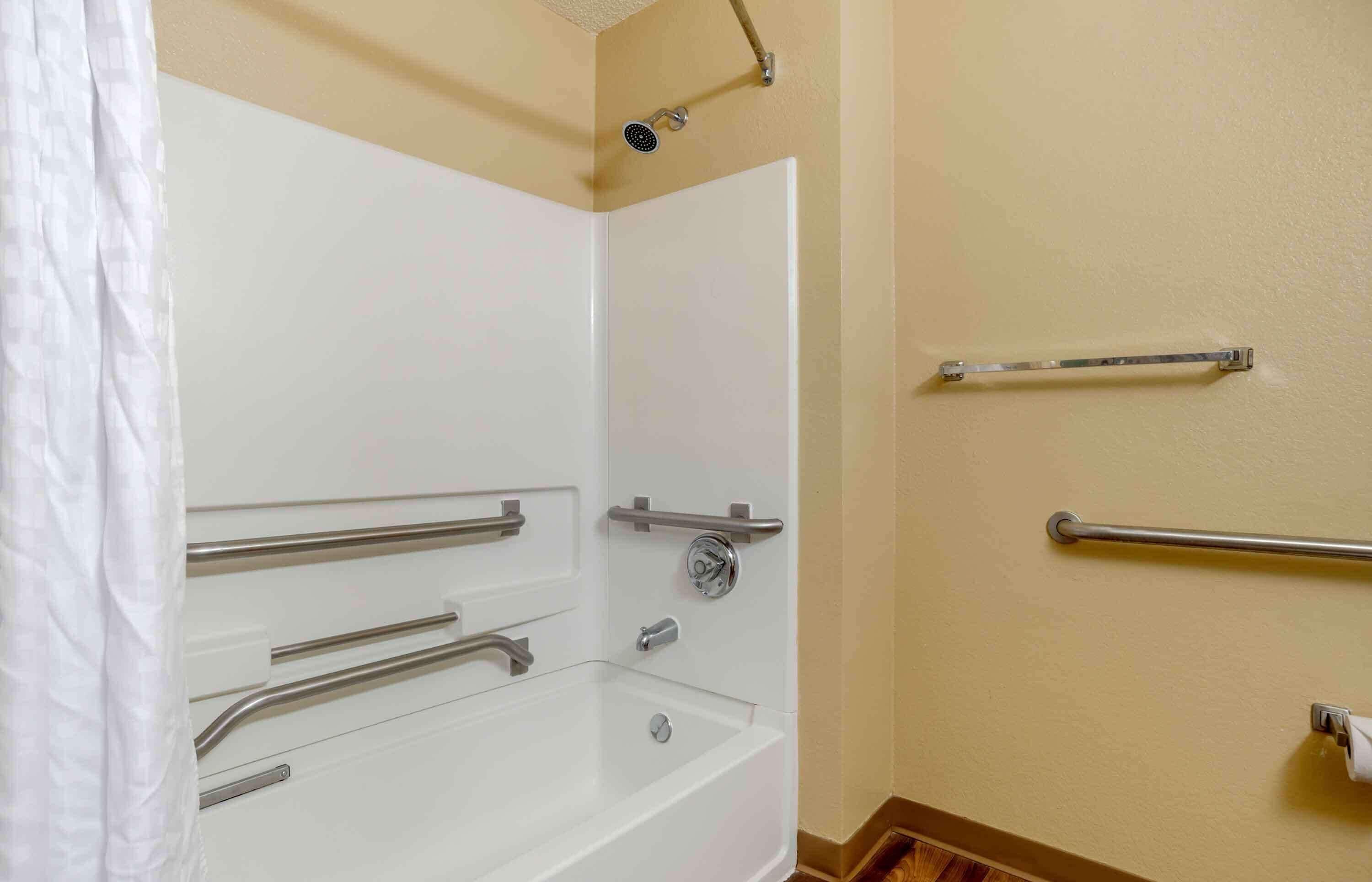 Queen Studio One Queen Bed Disability Access or Non-Smoking