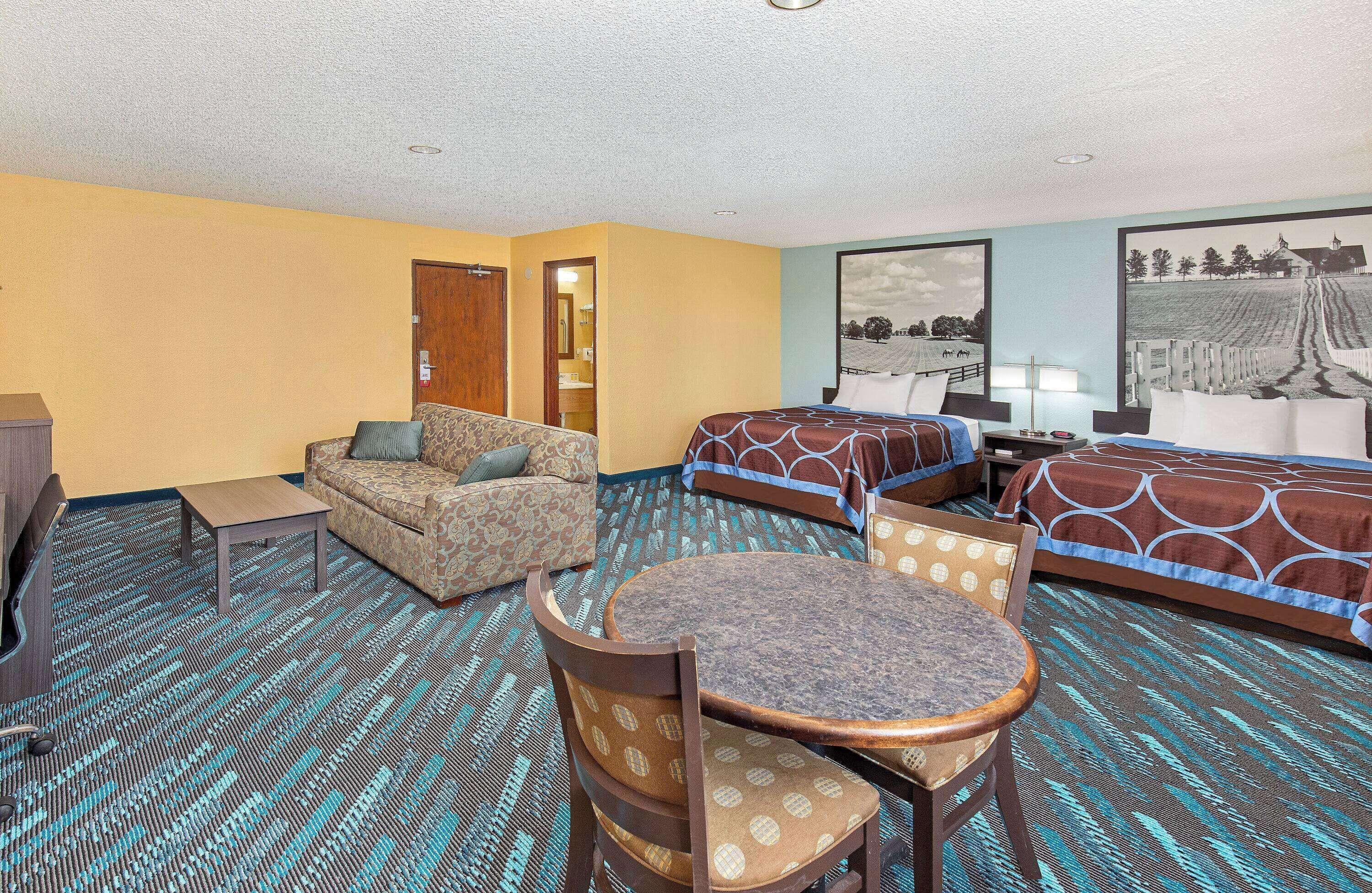Queen Studio Suite Two Queen Beds Smoking