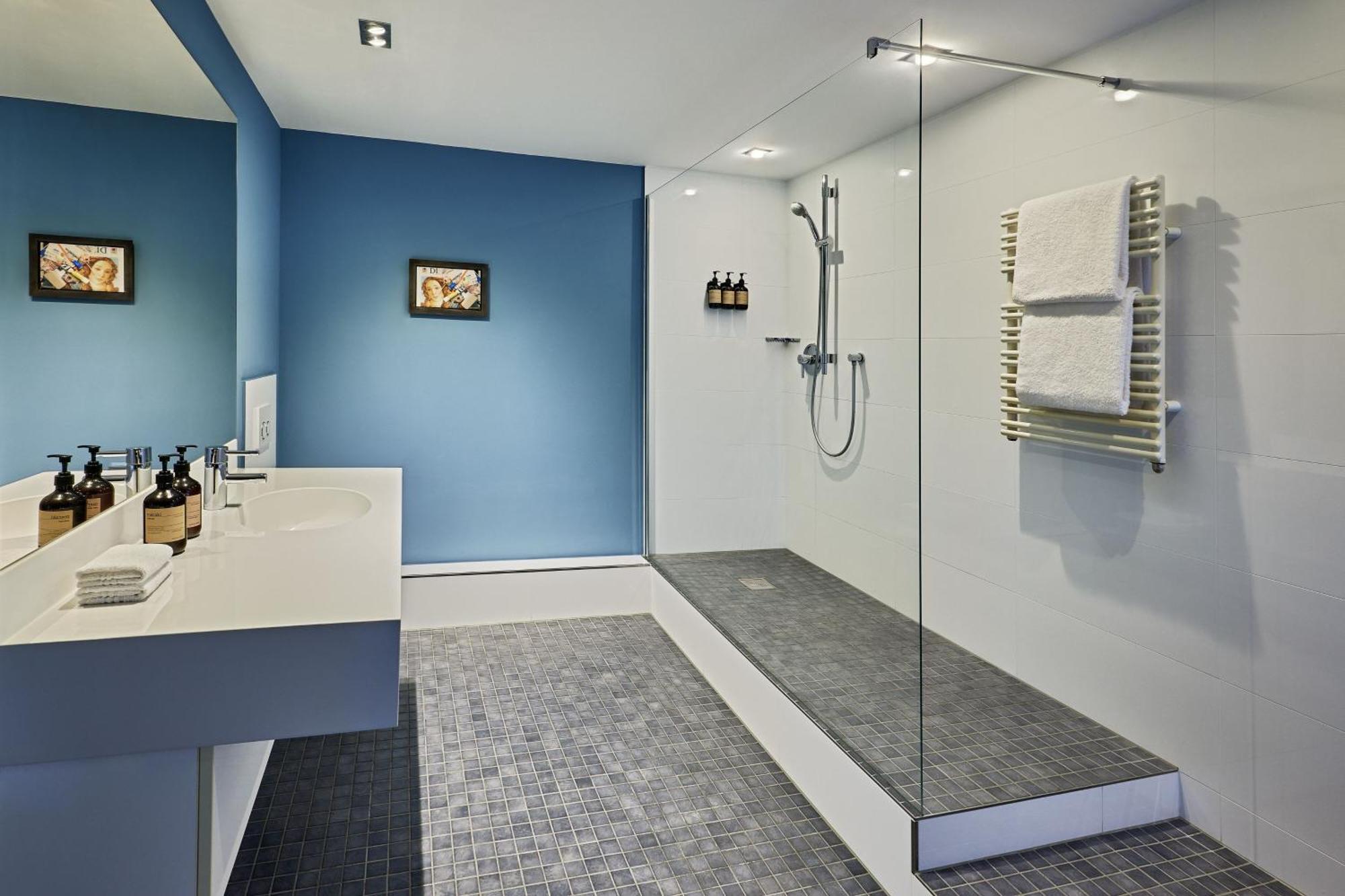 Executive King Room City View