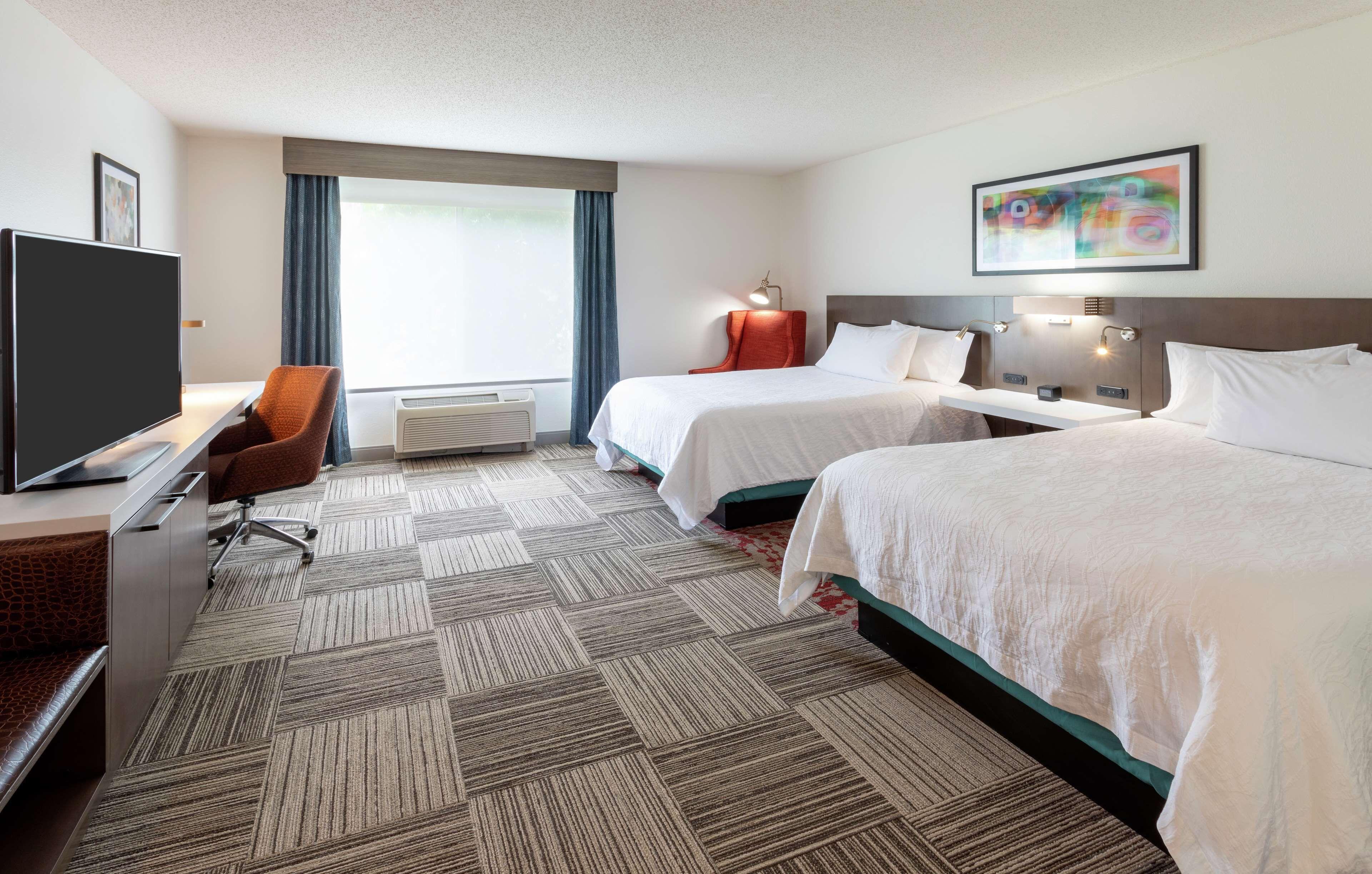 Queen Room Two Queen Beds Mobility Access