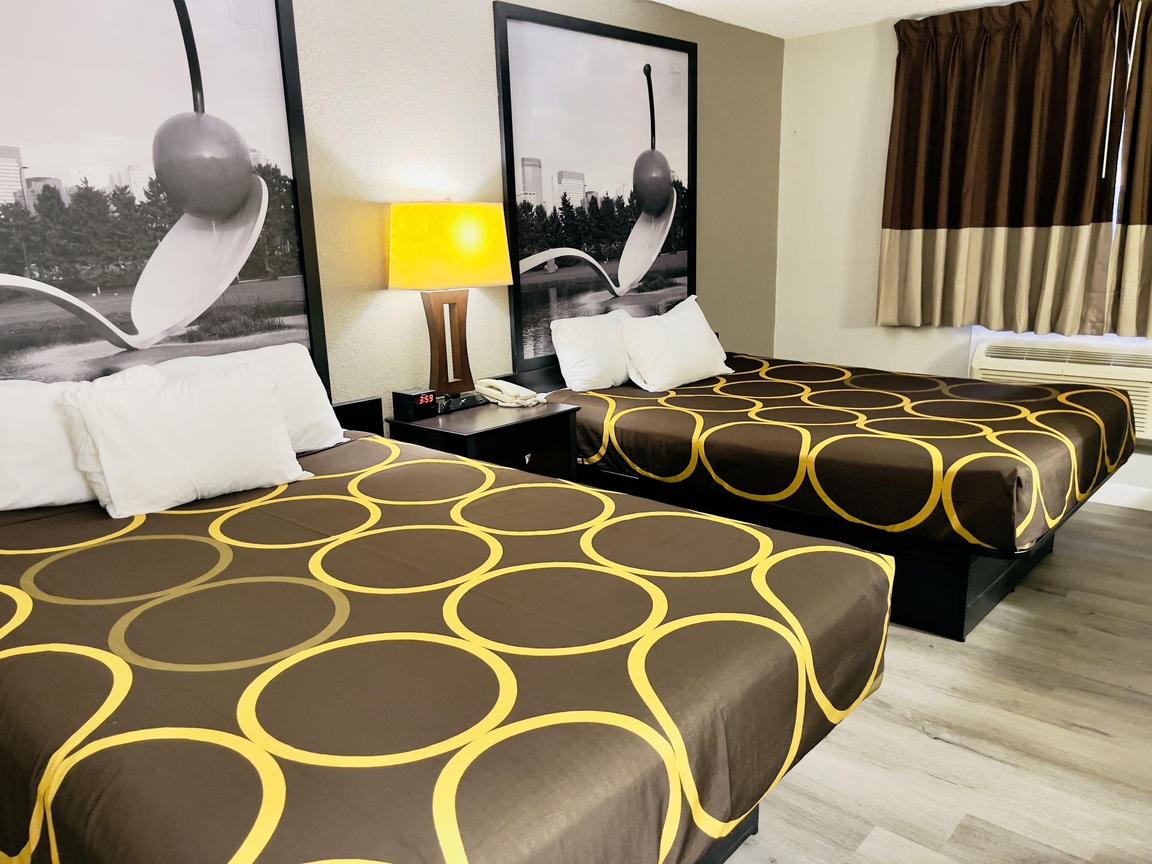 Queen Room Two Queen Beds Non-Smoking