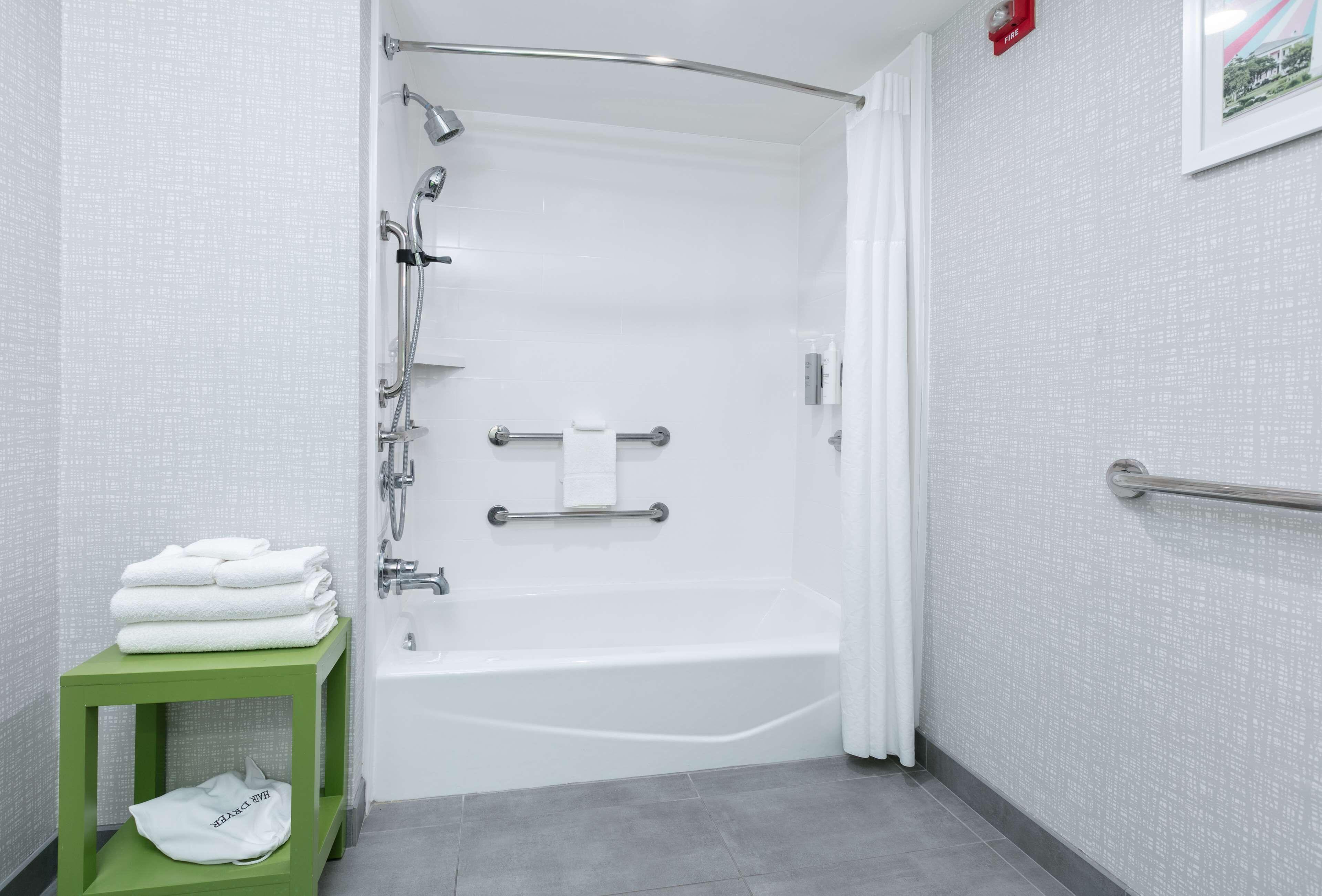 King Room Mobility Access or Non-Smoking