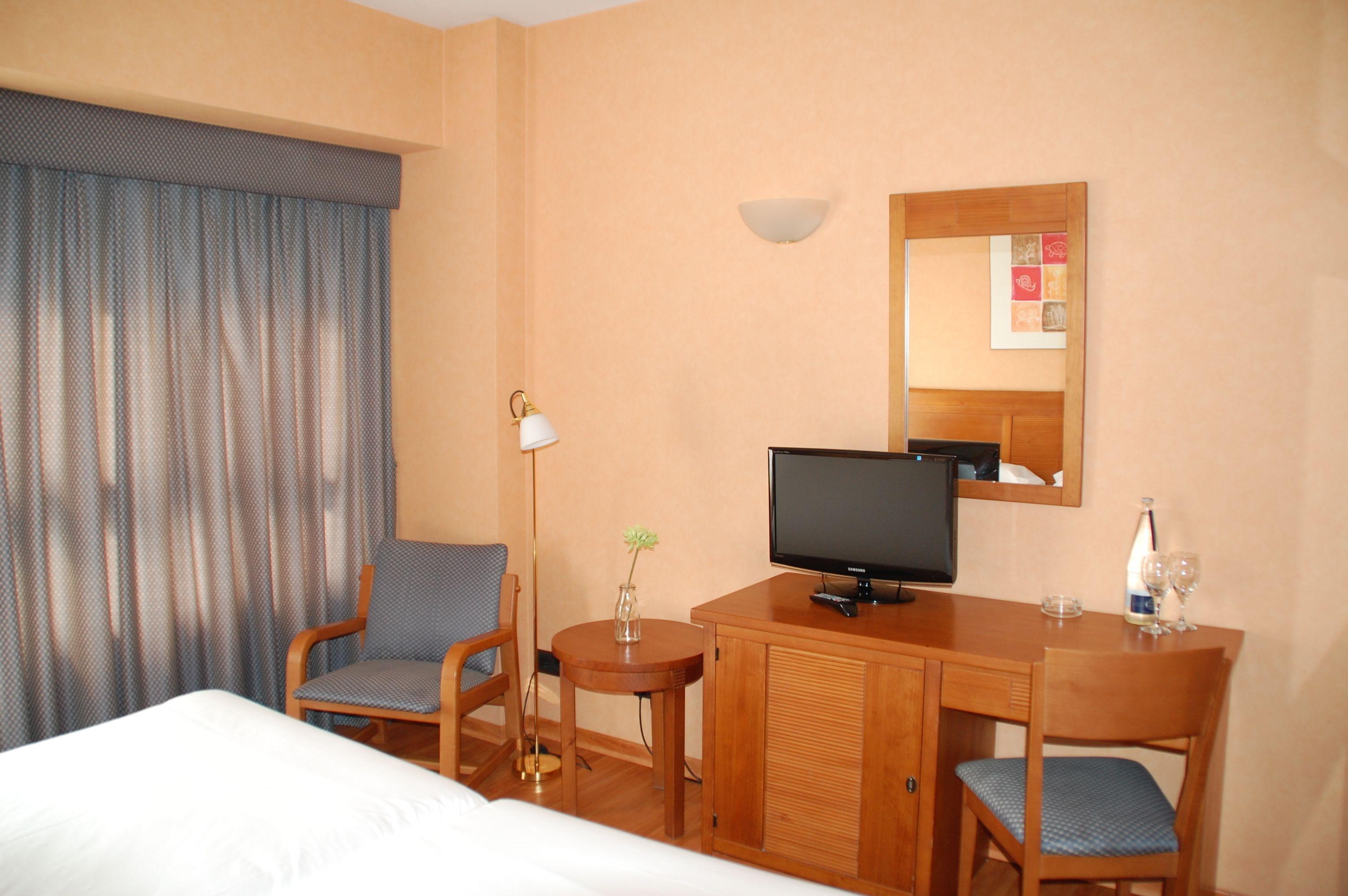 Twin Room,1272614854:JPEG