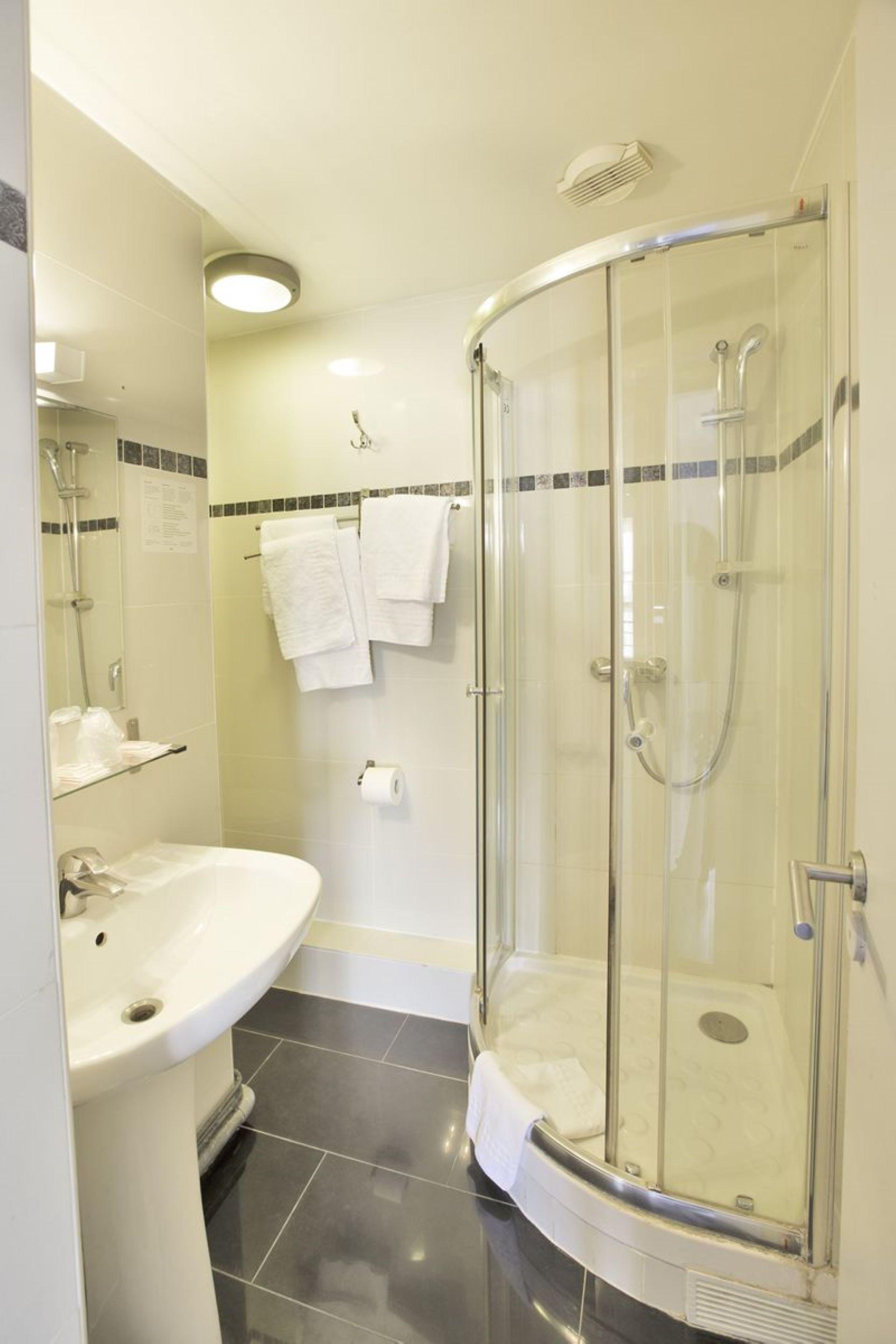 Triple Room,1547823979:JPEG