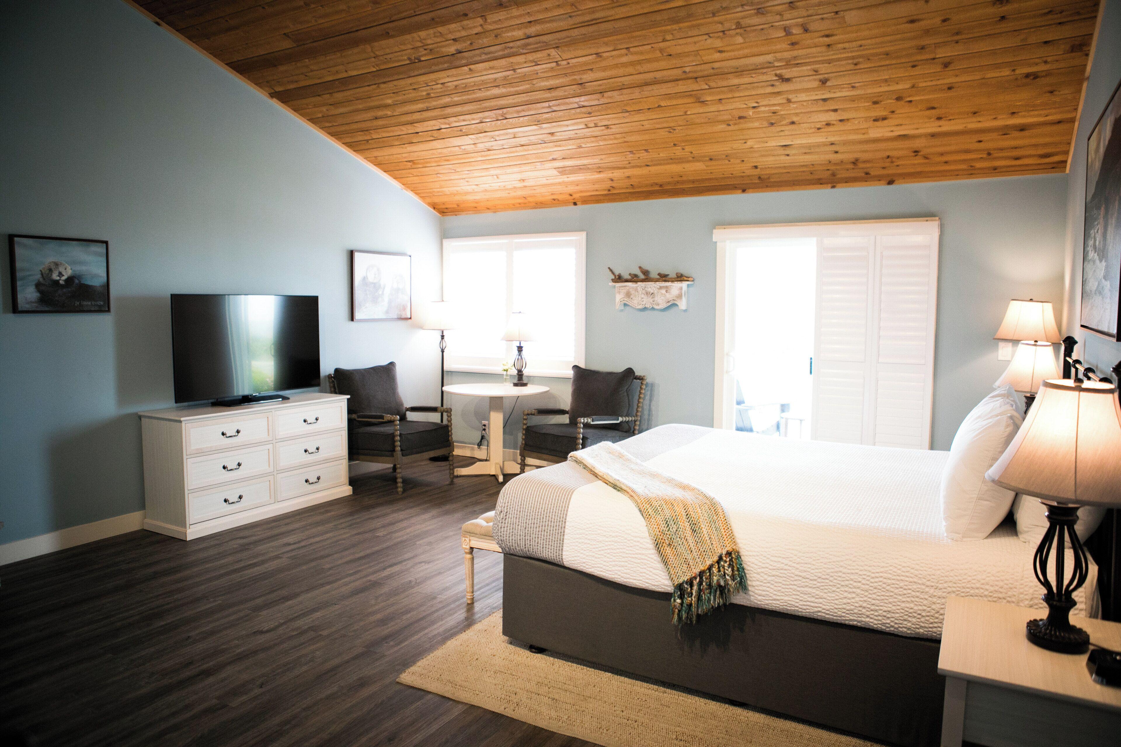 Deluxe King Room Ocean View