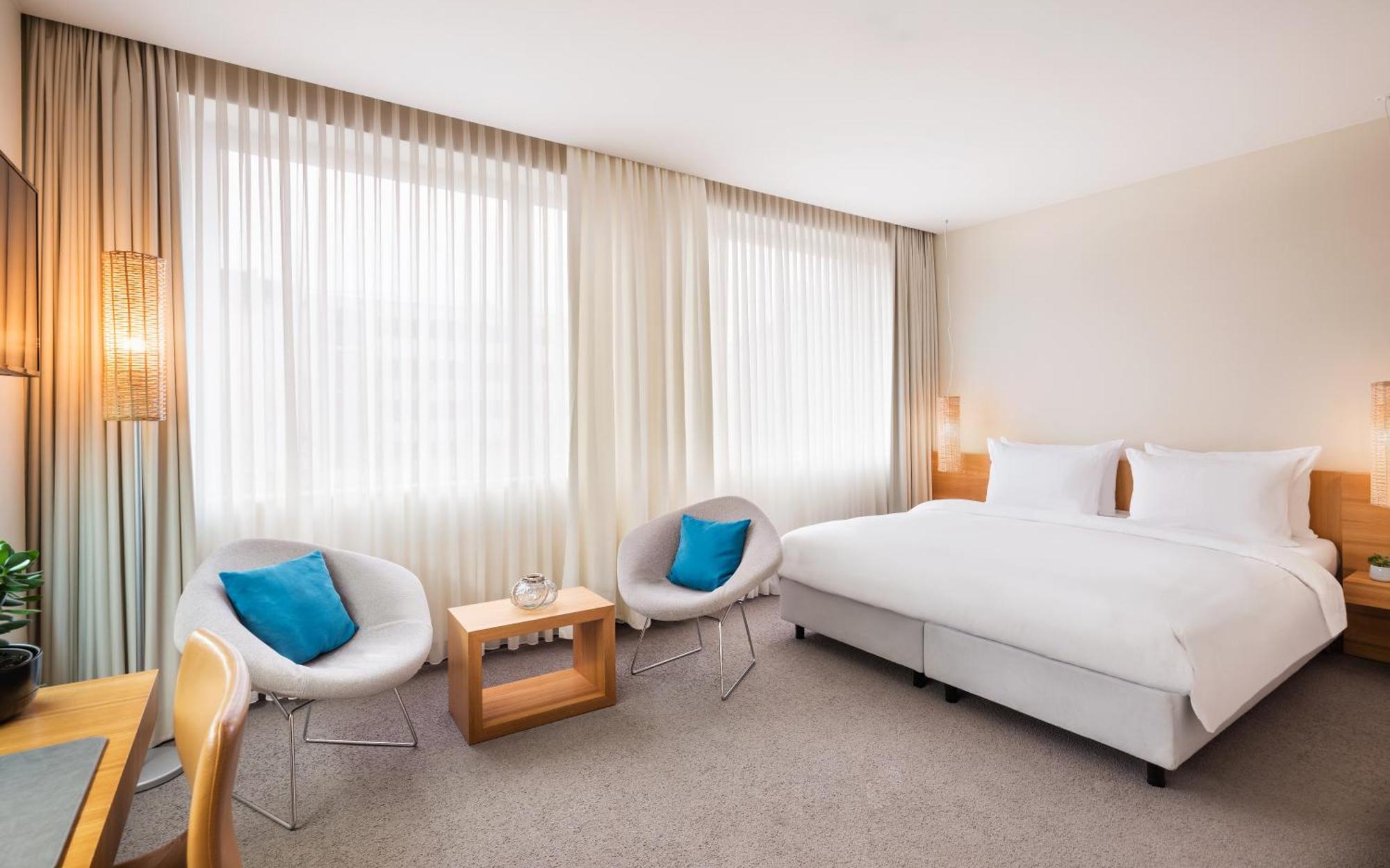 Deluxe King Room Kudamm View