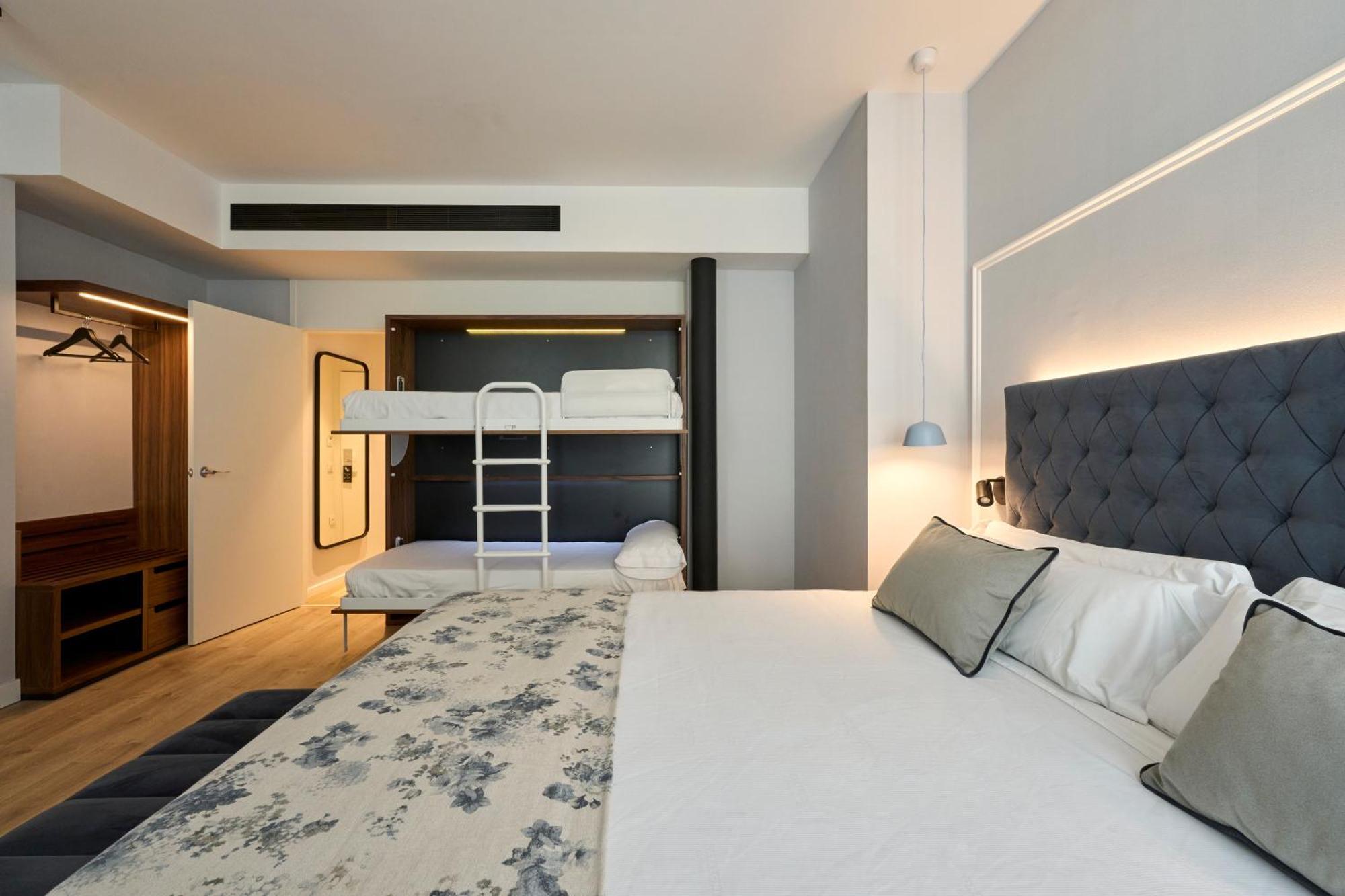 Premium Family Room