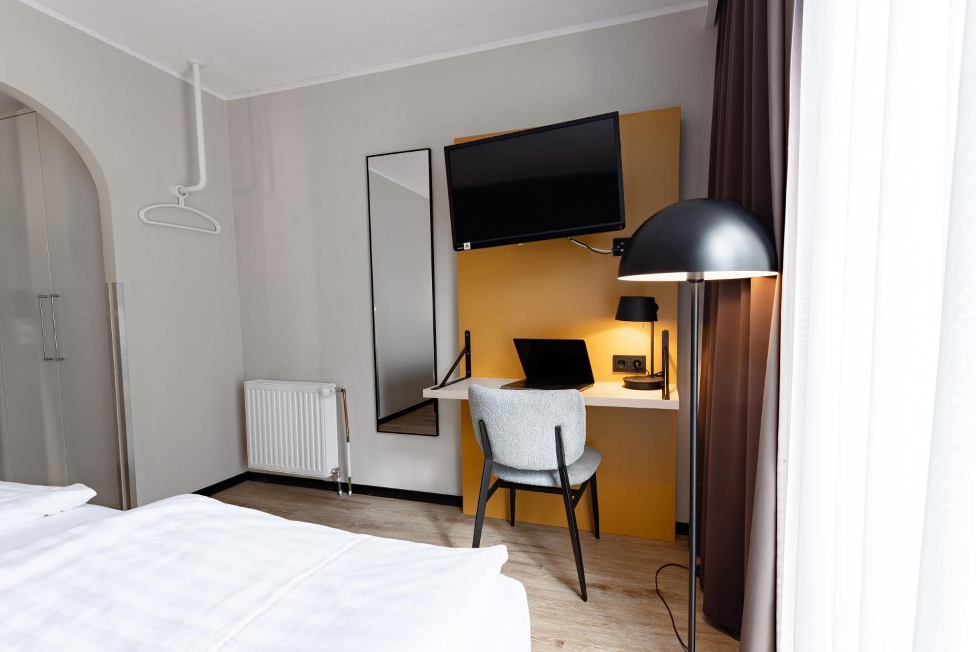 Standard Room,1772876397:JPEG