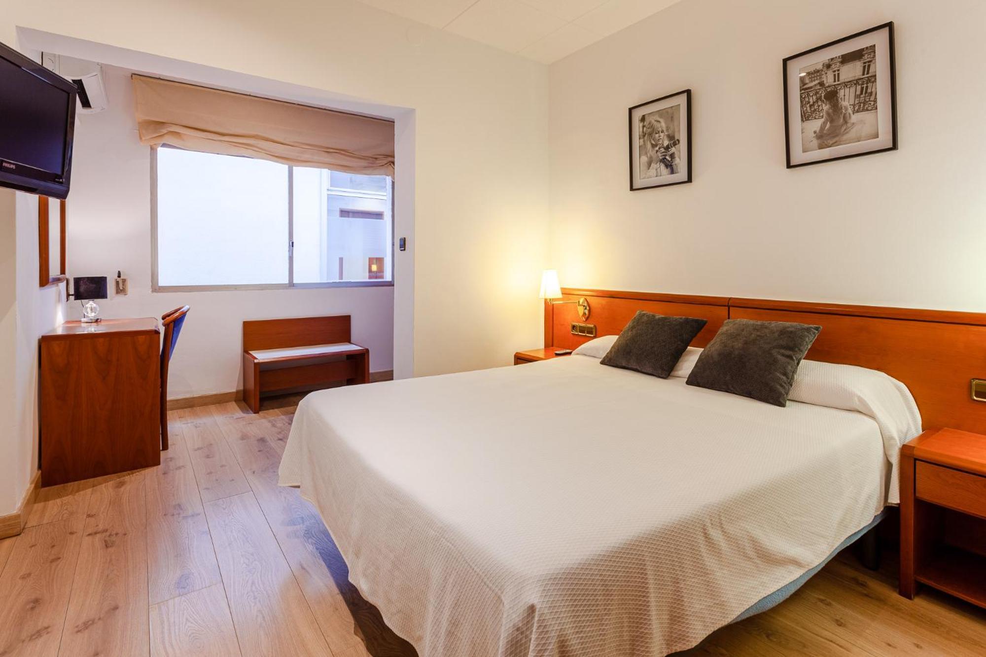 Standard Double Room,1710582996:JPEG