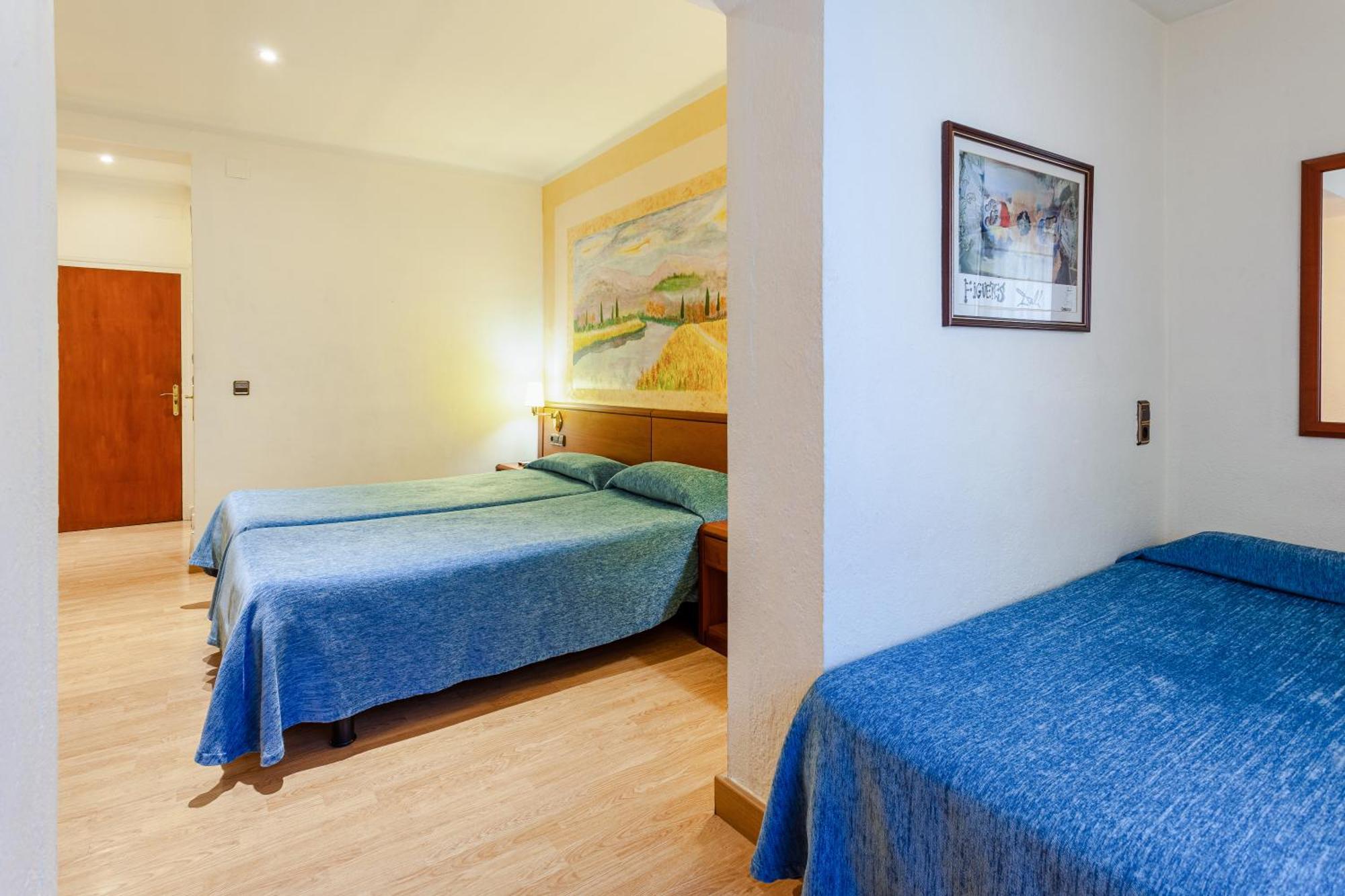 Standard Triple Room,1710582980:JPEG