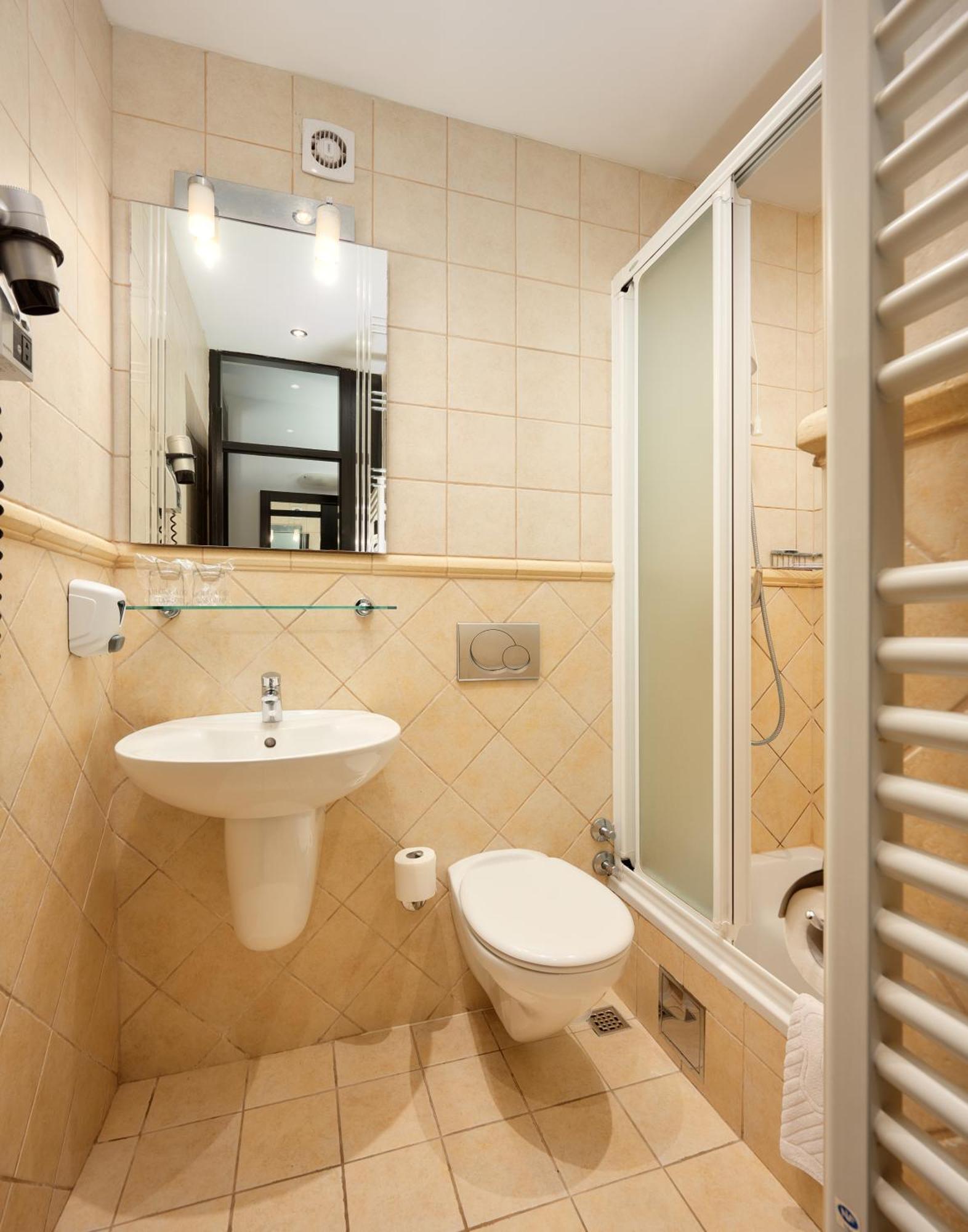 Standard Double or Twin Room Balcony