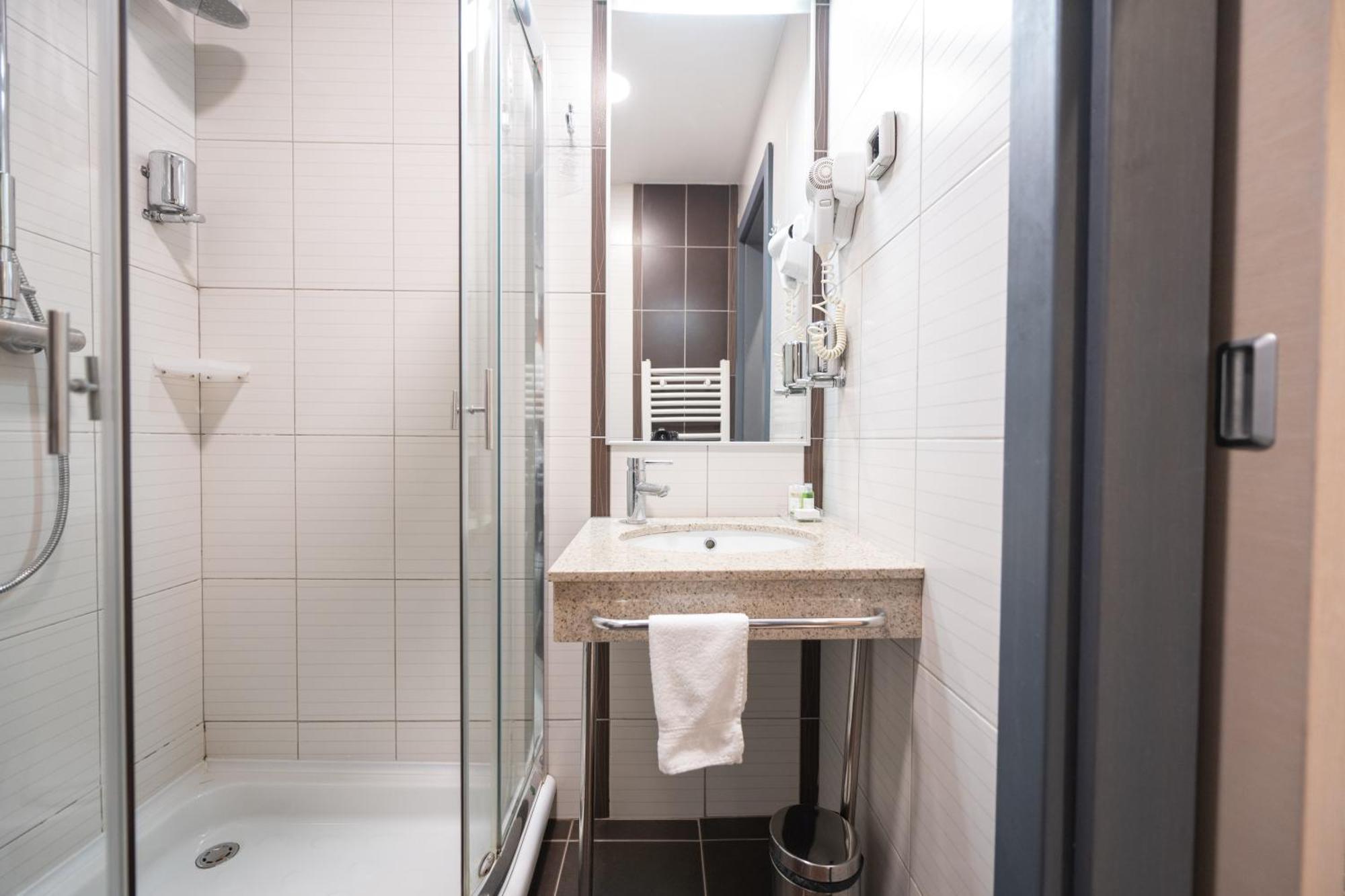 Economy Single Room