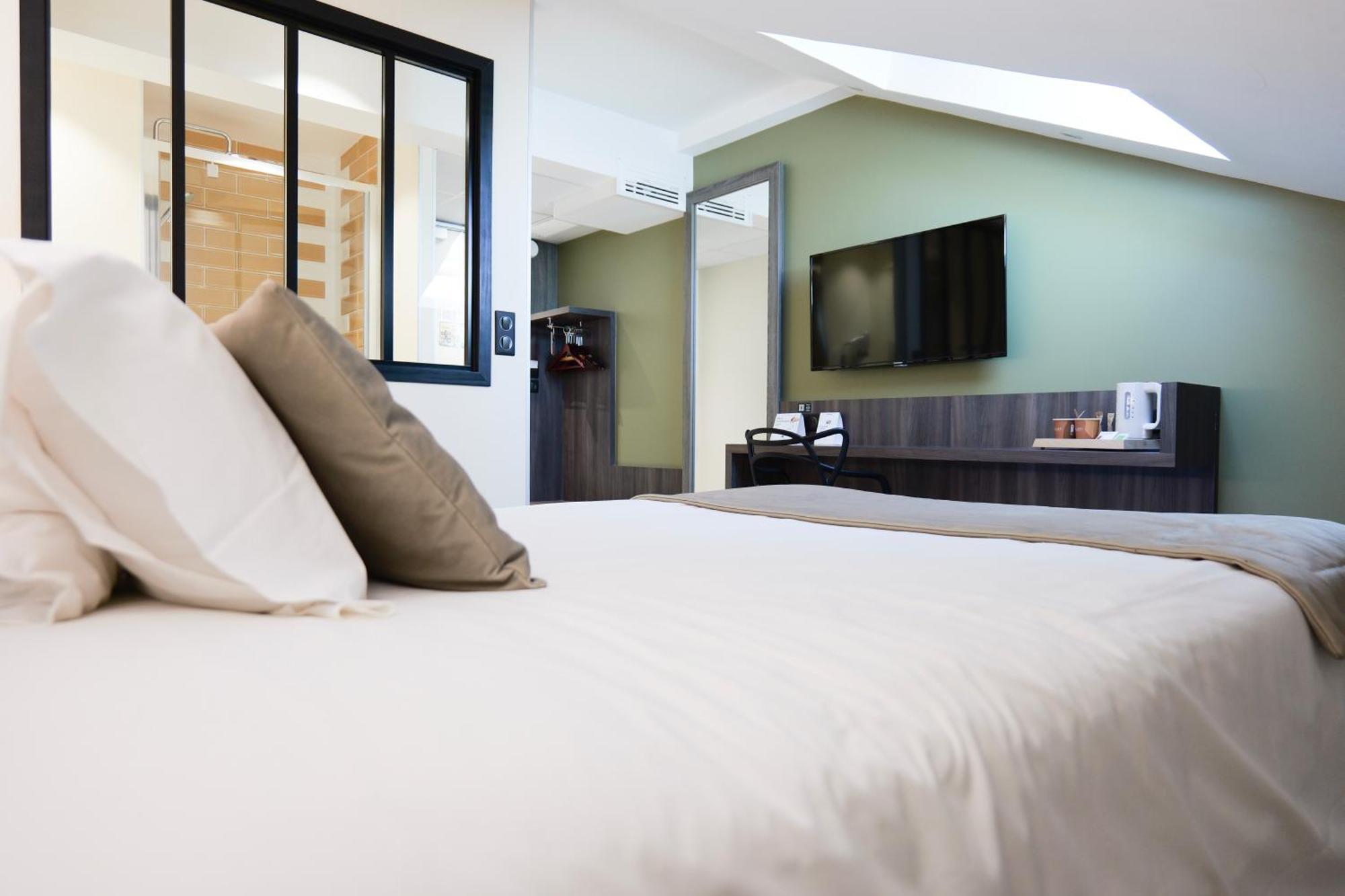 Single Room,1710592596:JPEG